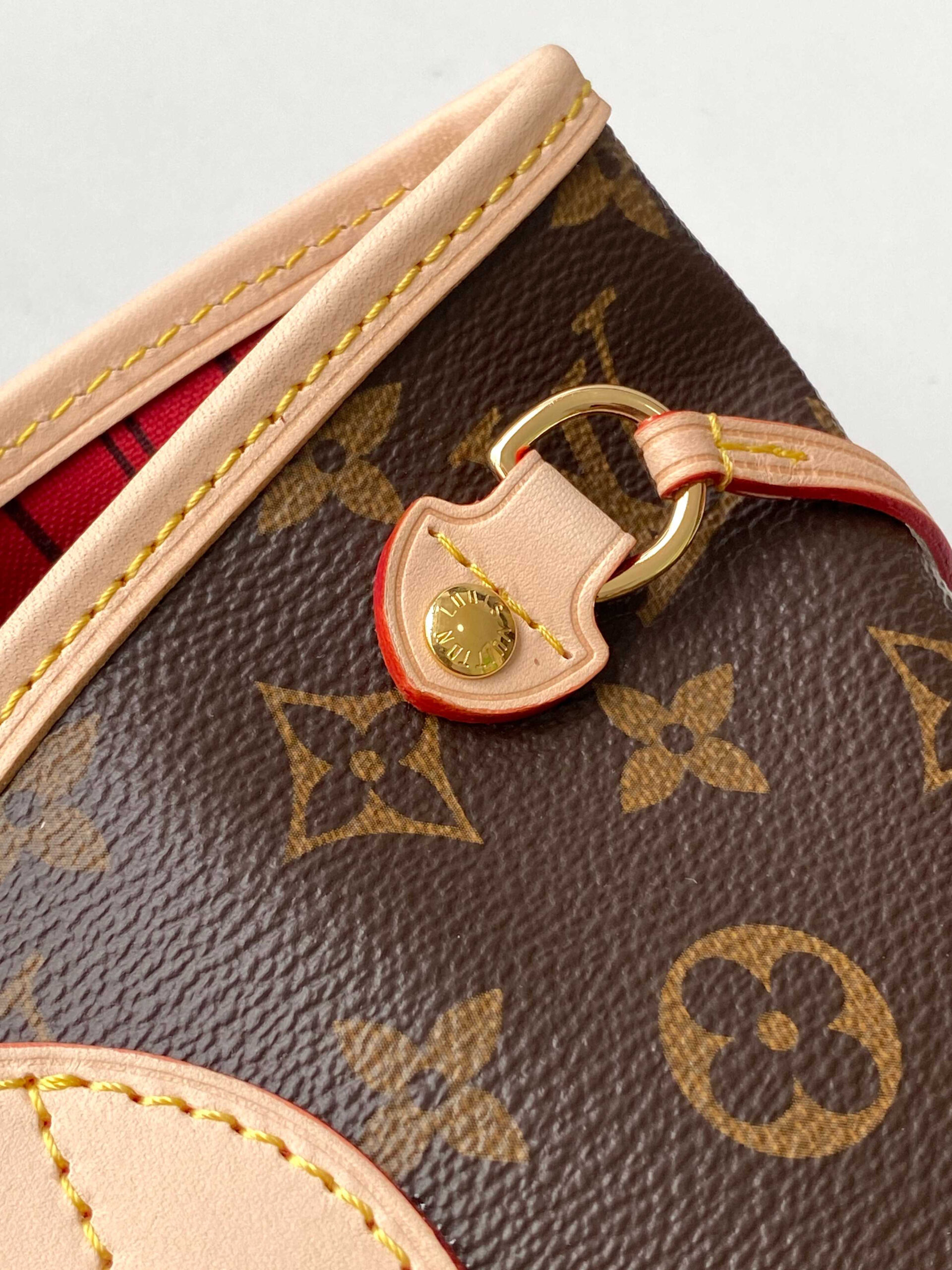 Louis Vuitton Neverfull Small Tote Bag in Damier Ebene Canvas - Image 6