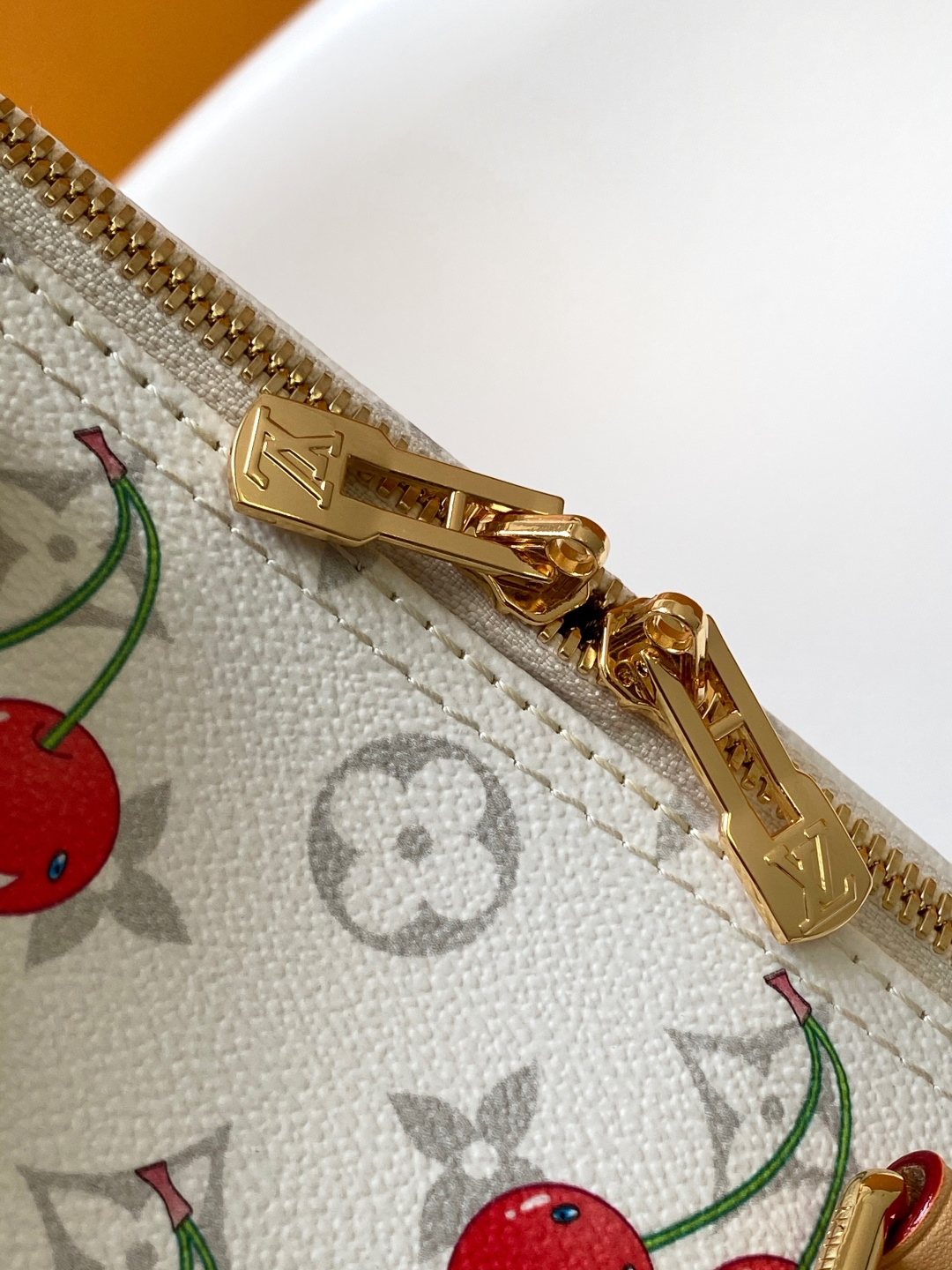 Louis Vuitton Speedy Soft 30 Monogram Dune Handbag - Image 6