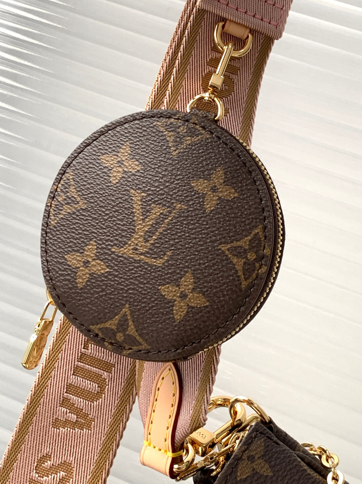 Louis Vuitton Multi Pochette Accessories Crossbody Bag M44813 Green - Image 6