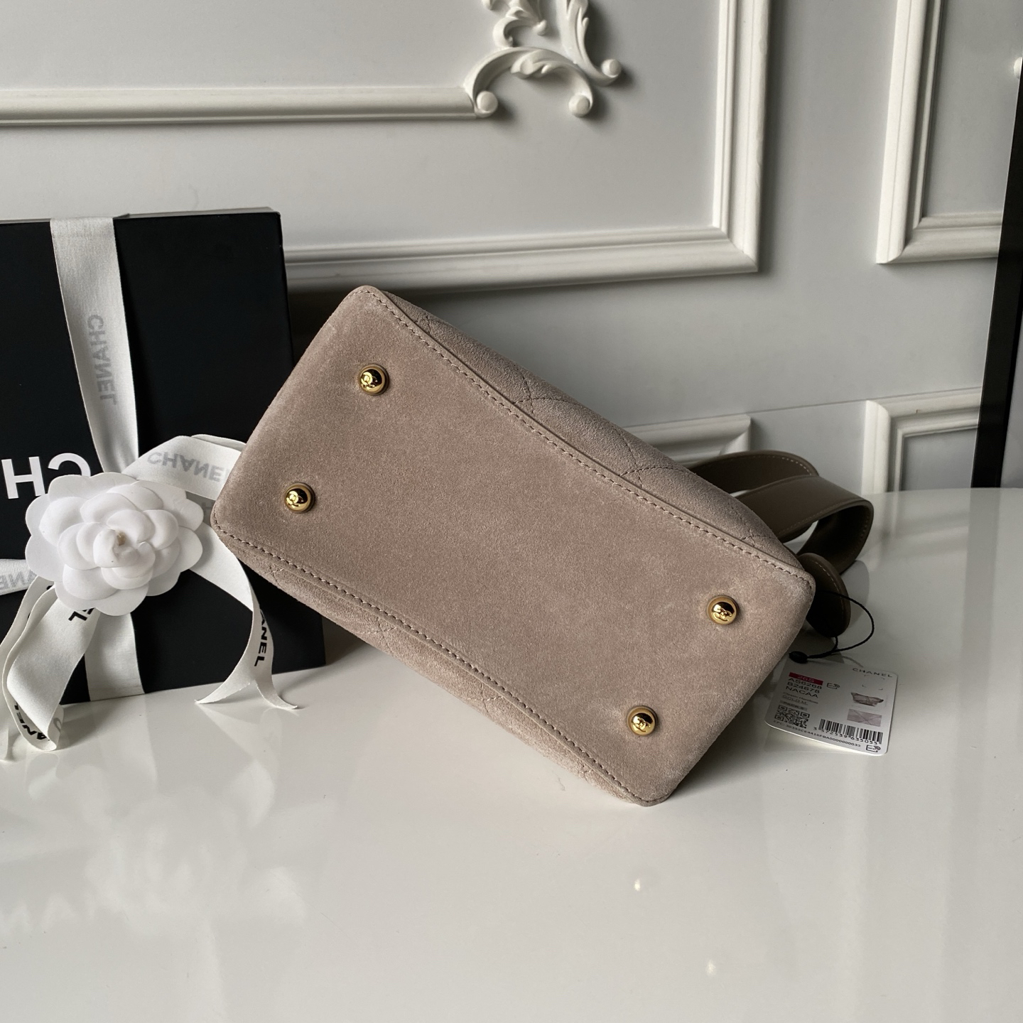 Chanel 26S Deer Leather Bucket Bag - Image 6