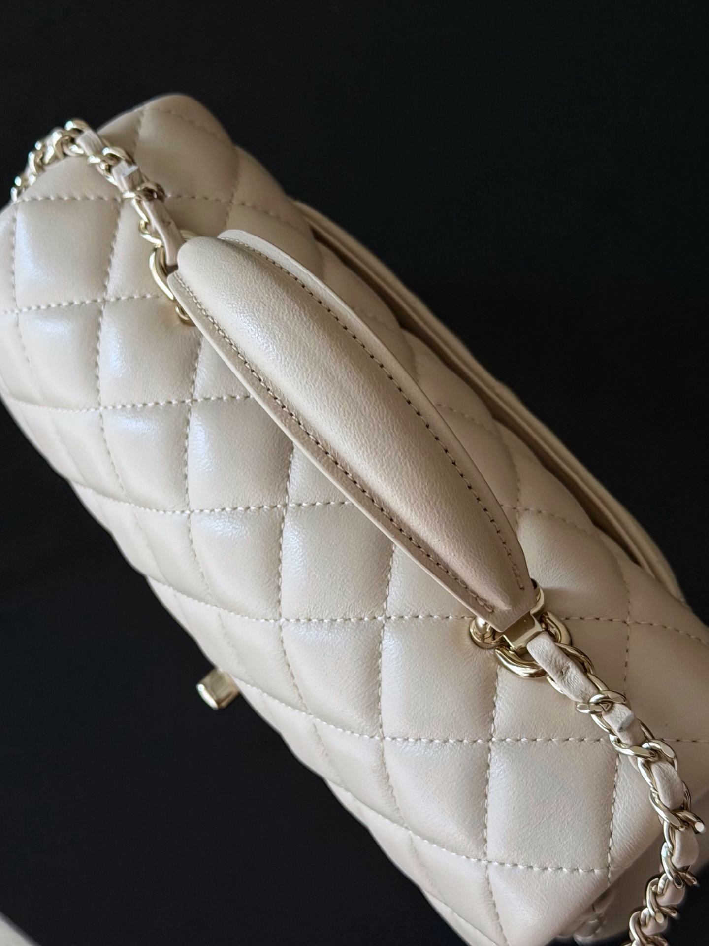 Chanel 21K Mini Classic Flap Bag with Top Handle AS2431 - Image 6