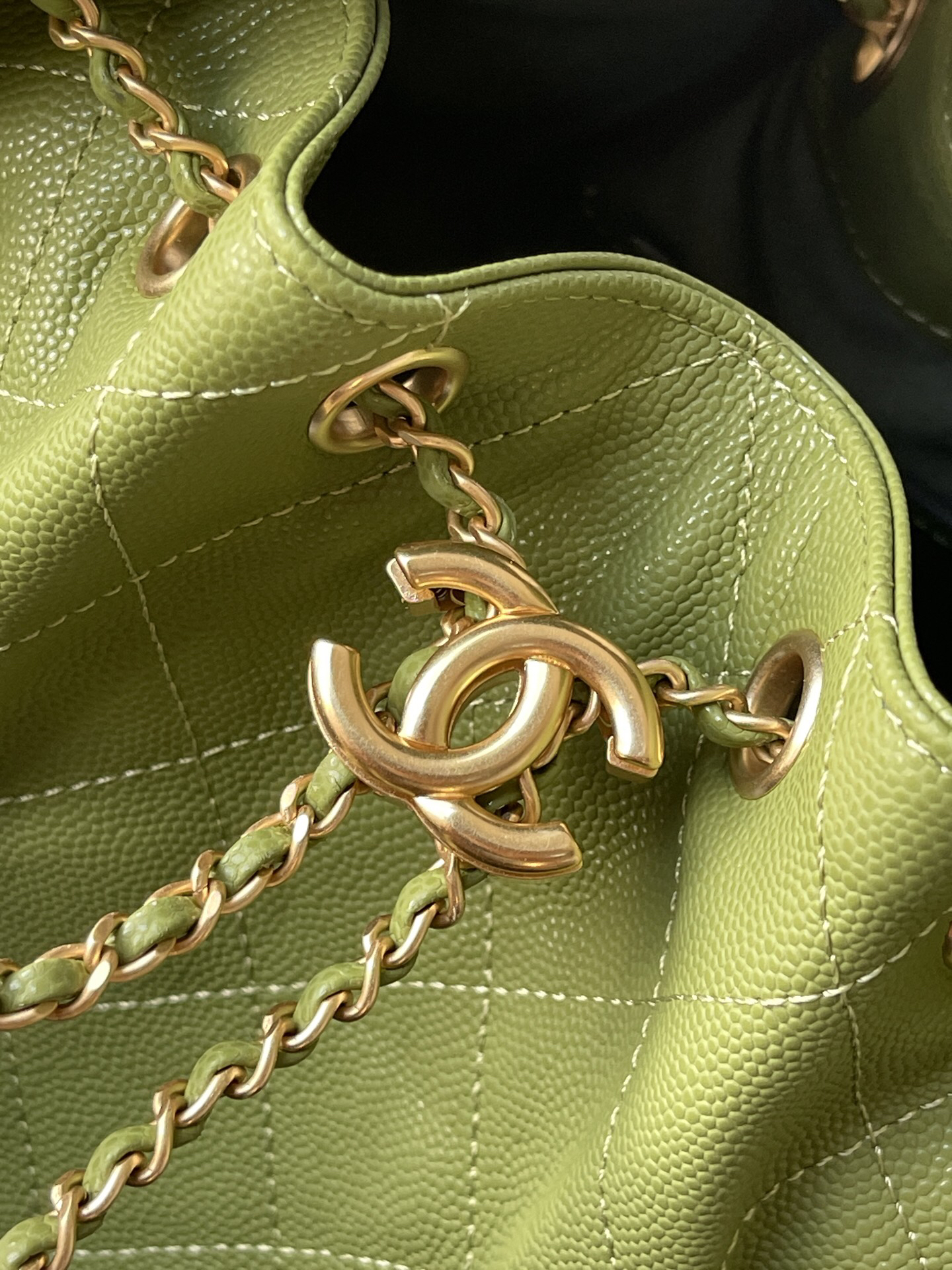 Chanel 25C Small Caviar Leather Hobo Shoulder Bag AS5293 - Image 6