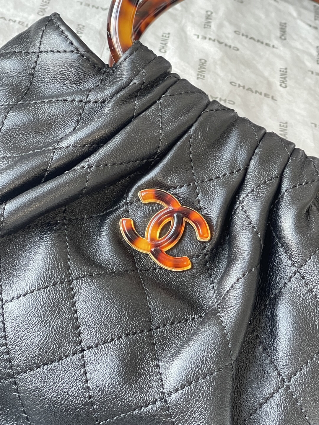 CHANEL 26C AS6022 Calfskin Bucket Bag - Image 6