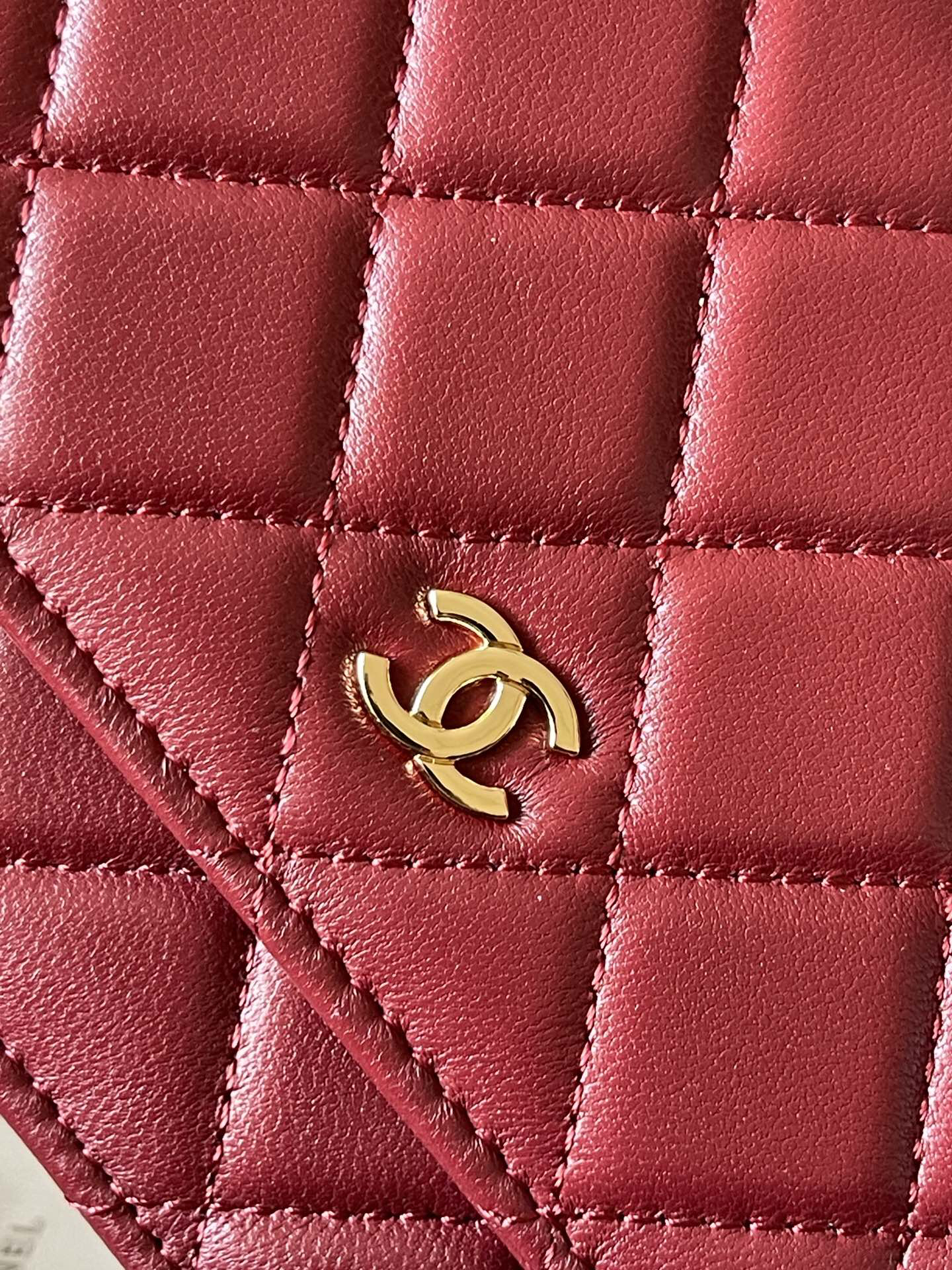 CF WOC Series Italian Lambskin Chain Shoulder Bag - Image 6