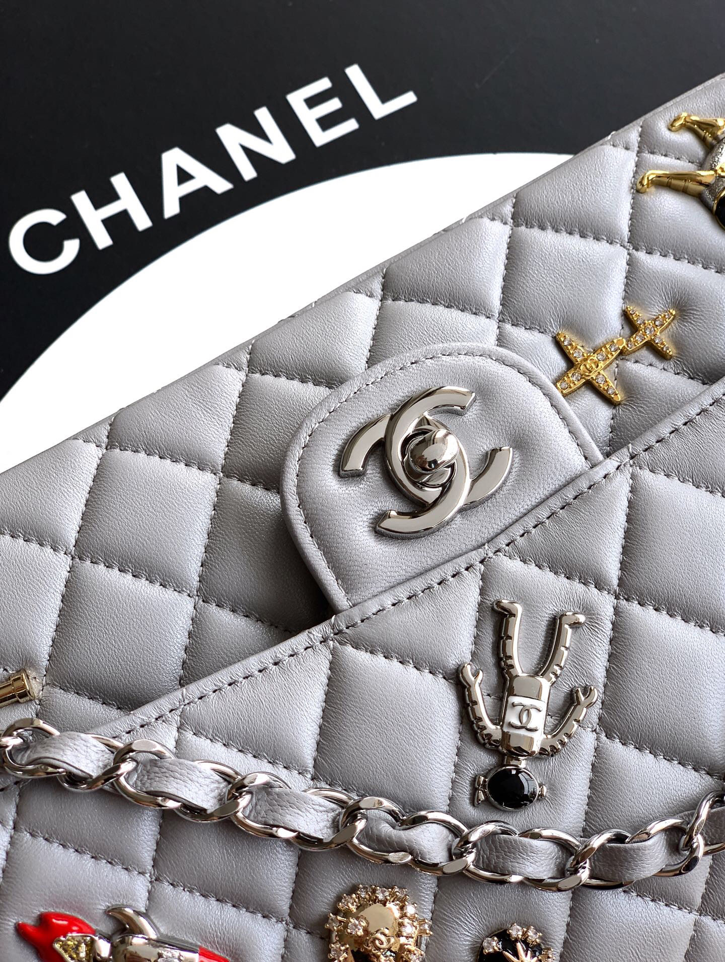 OHANEL 26S CF Charm Chain Shoulder Bag, Large, Battle Gray - Image 6