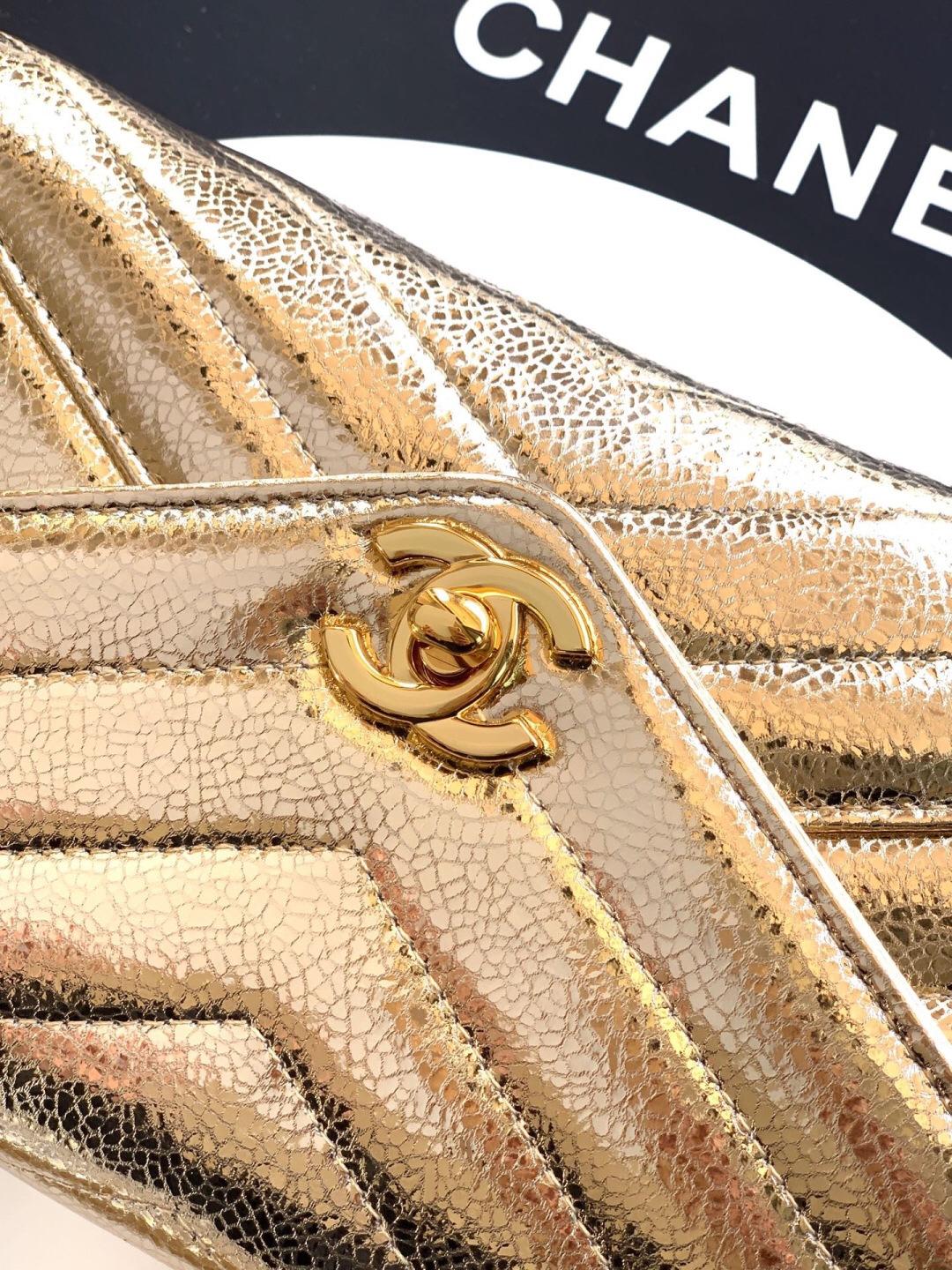 OHANEL 26 Series AS6044 Champagne Gold Quilted Clutch Bag - Image 6