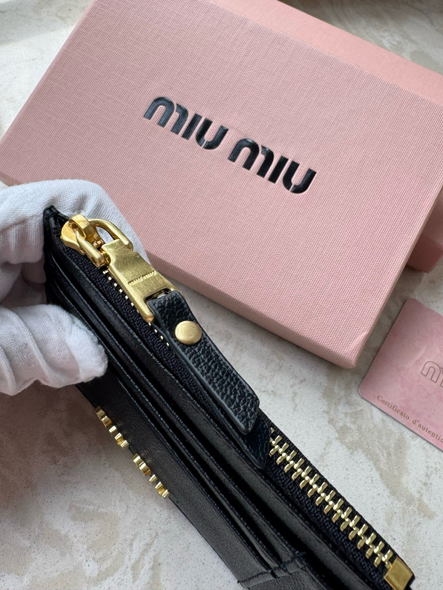 Miu Miu Leather Slim Wallet - Image 6