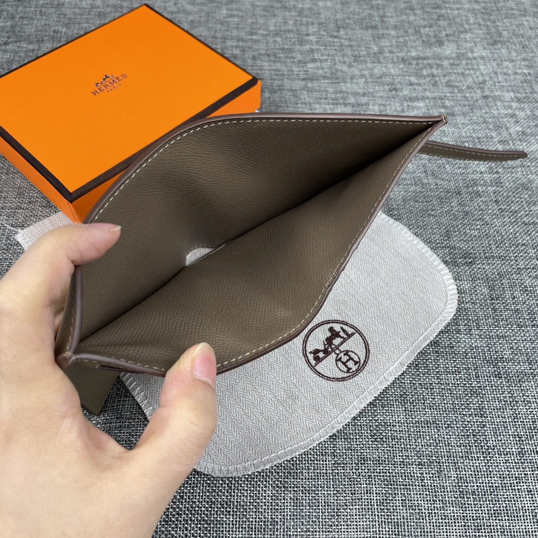 Hermes Solid Color Vertical Leather Wallet - Image 6