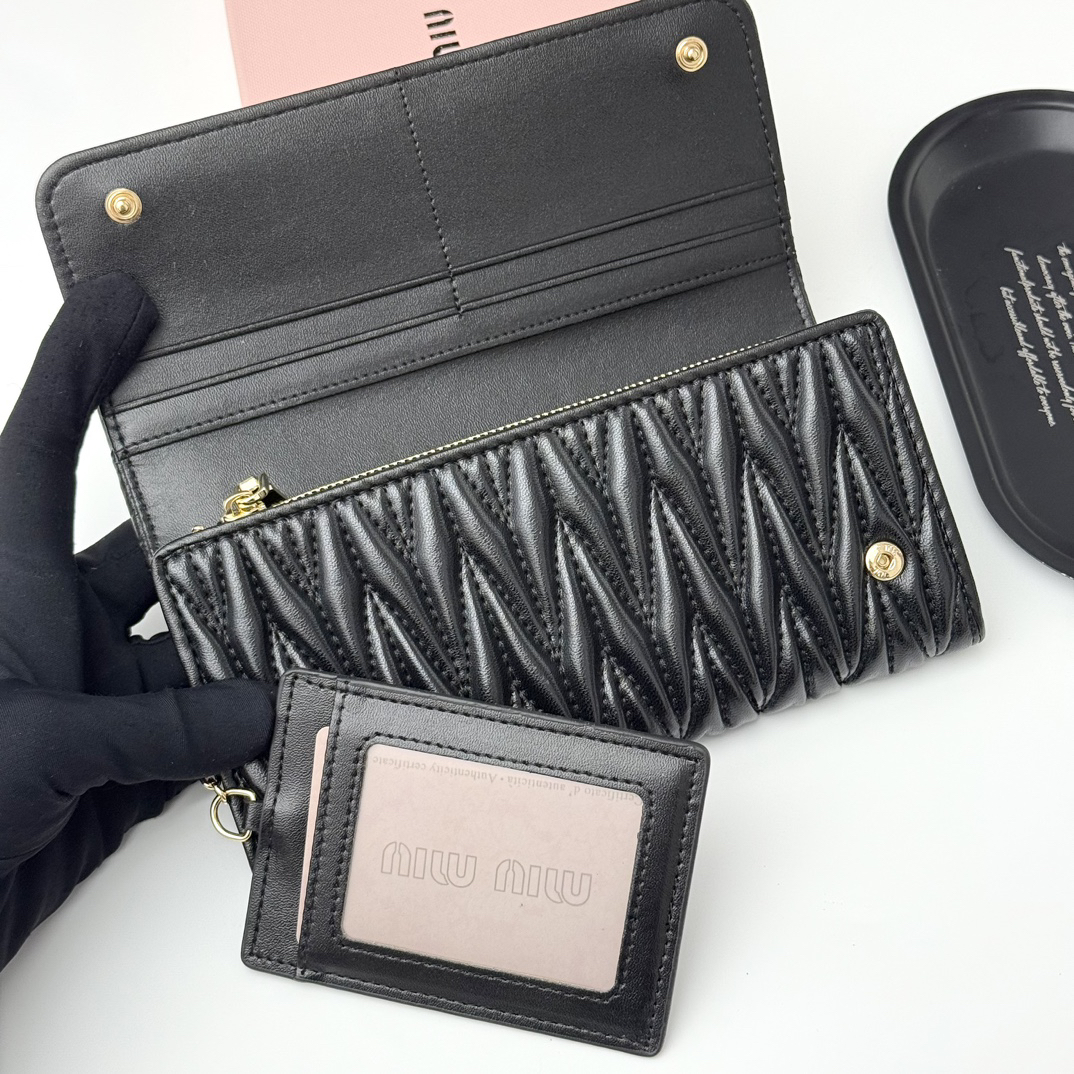 Miu Miu Leather Bag - Image 6