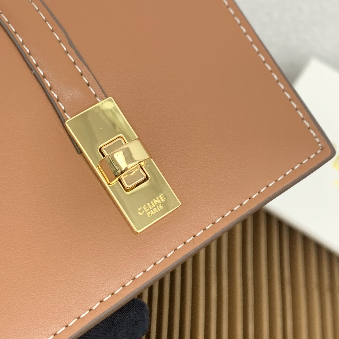 Celine Triomphe 16 Leather Flap Card Holder - Image 6