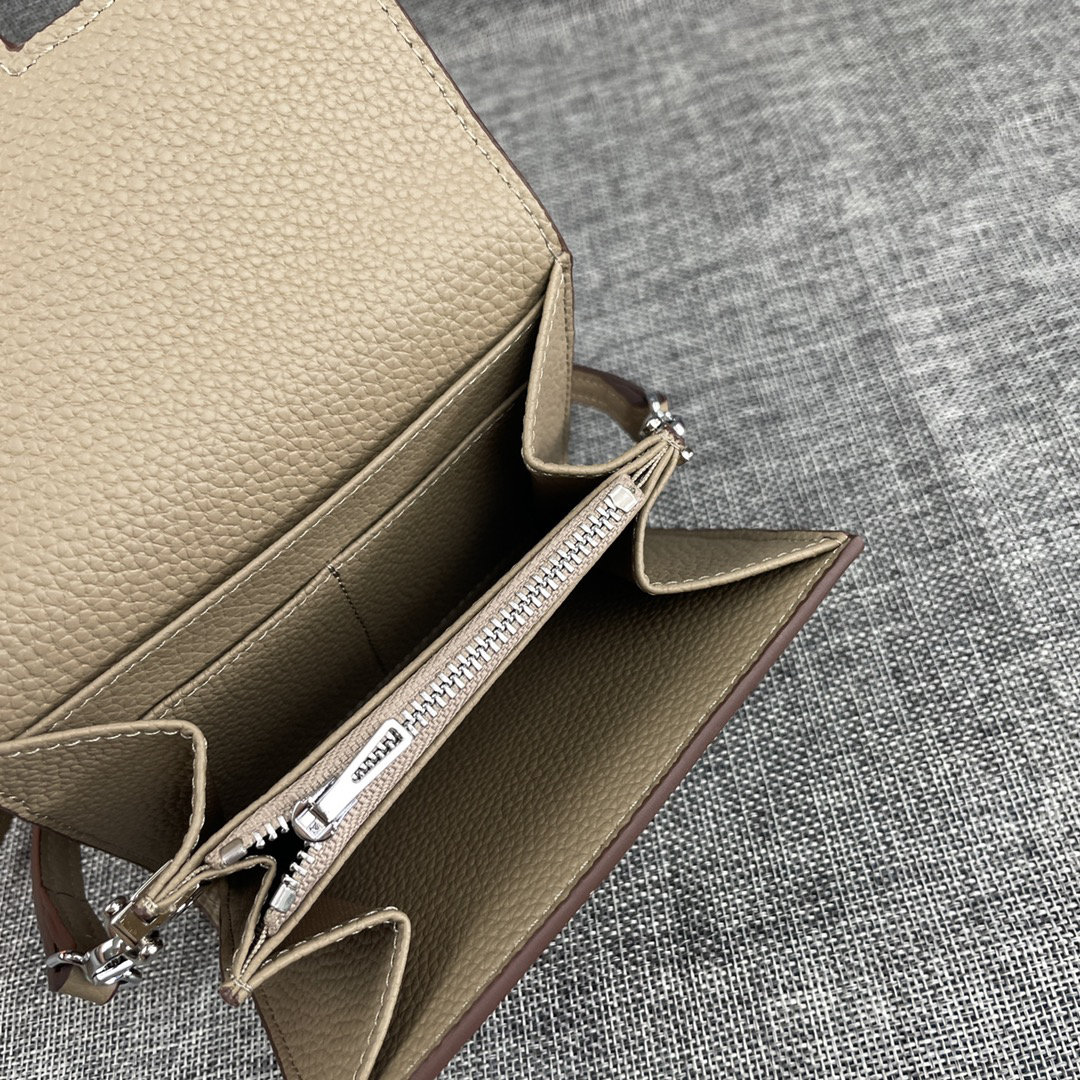 Hermes Constance Mini Shoulder Bag - Image 6