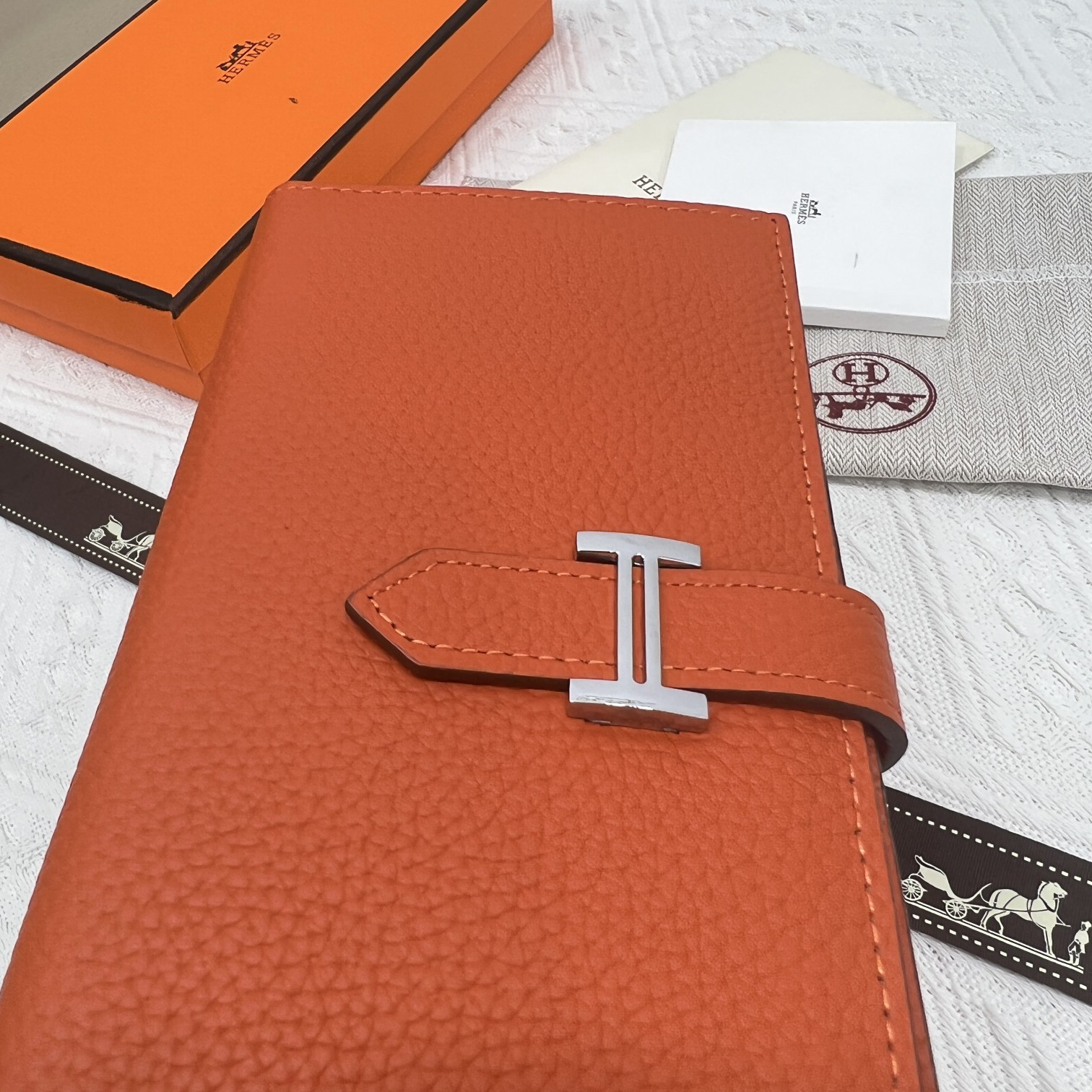 Hermes Leather Zipper Wallet - Image 6