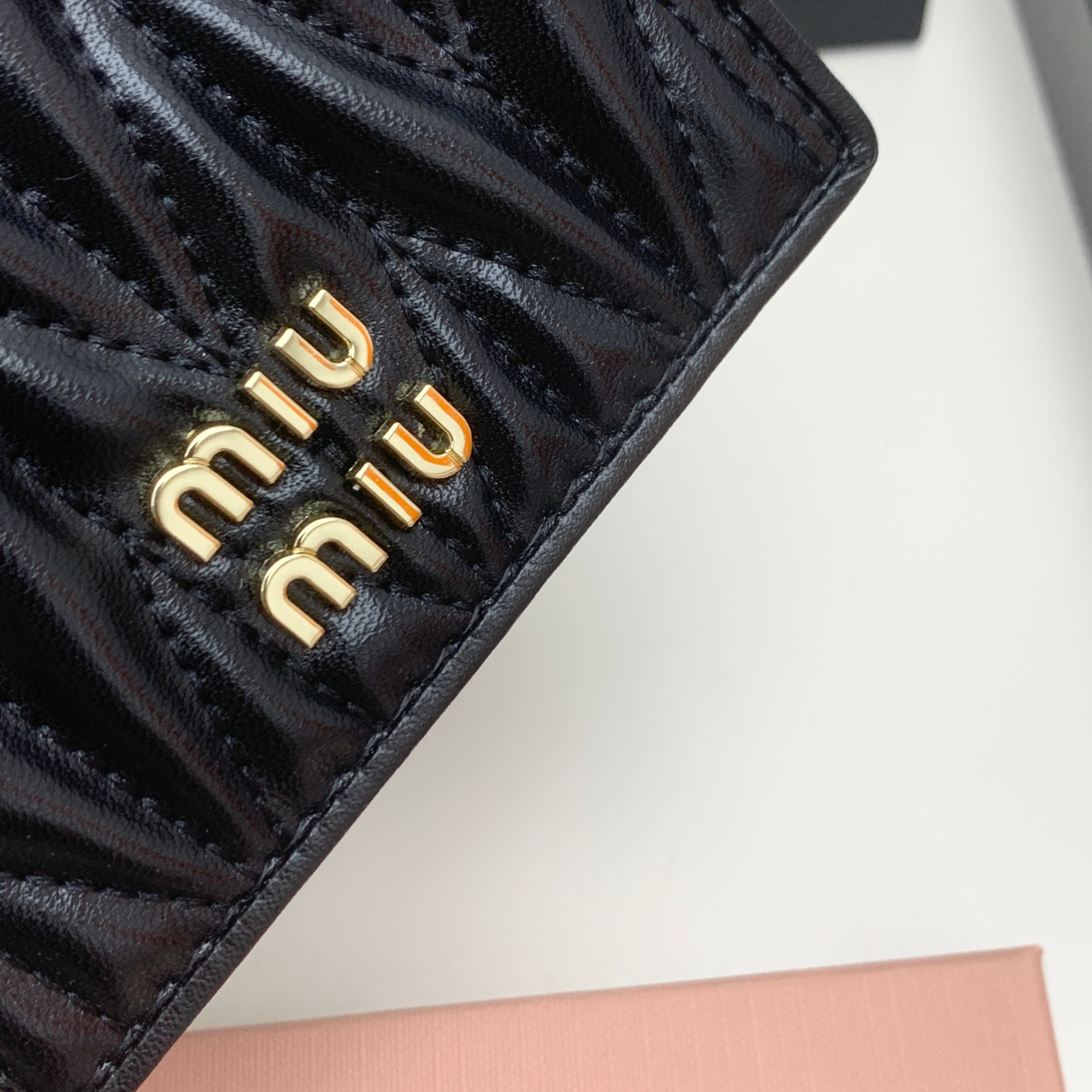 Miu Miu Leather Multifunction Wallet - Image 6