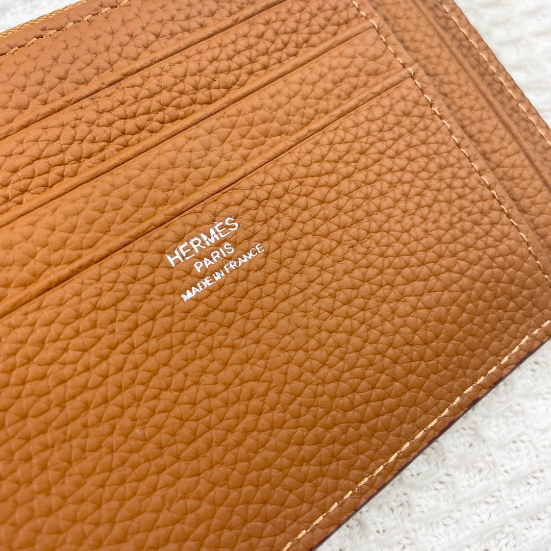 Hermes City 8CC Business Card Holder in Togo Calfskin - Image 6