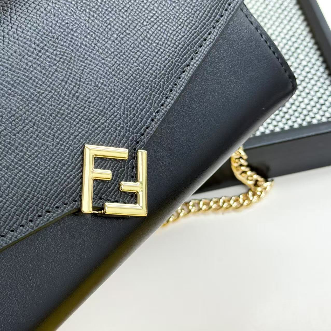 Fendi FF Diamonds Leather Shoulder Crossbody Wallet - Image 6