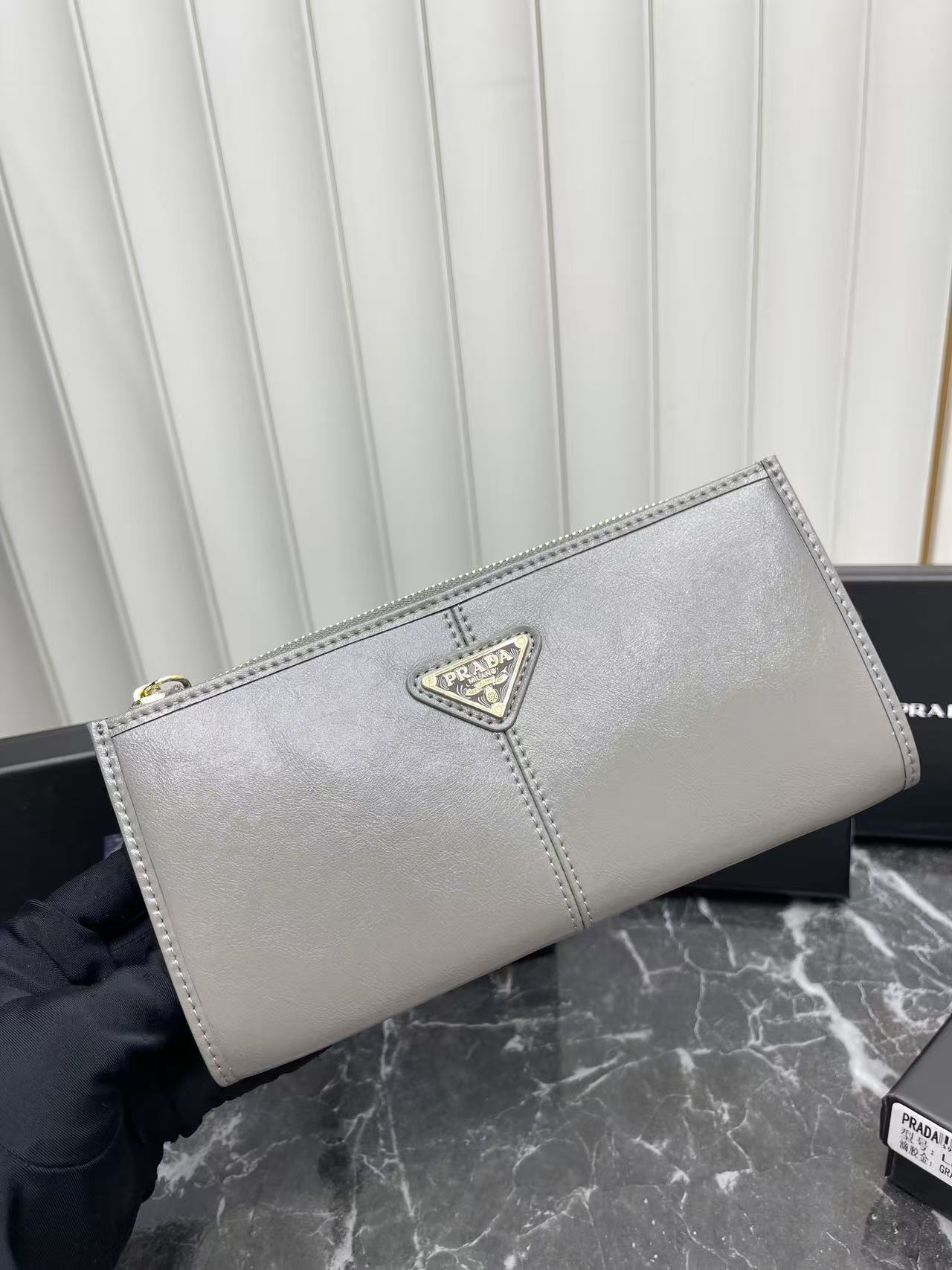Prada Oil-Wax Leather Wallet with Metal Triangular Logo and Zipper Closure - Image 6