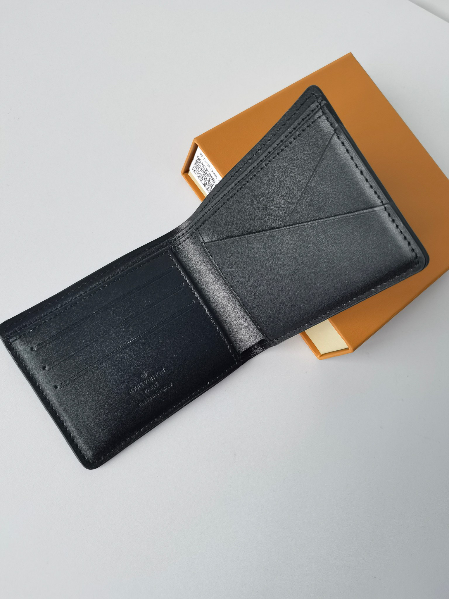 Louis Vuitton M83128 Black Millésime Calfskin Wallet - Image 6