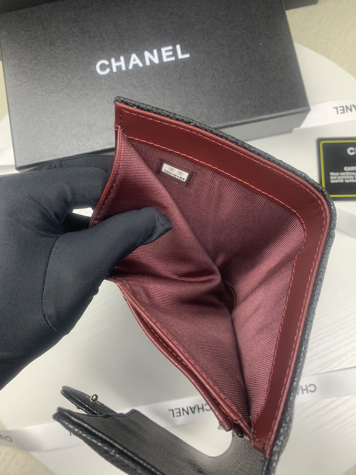 Chanel Medium Tri-Fold Wallet A84341 - Image 6