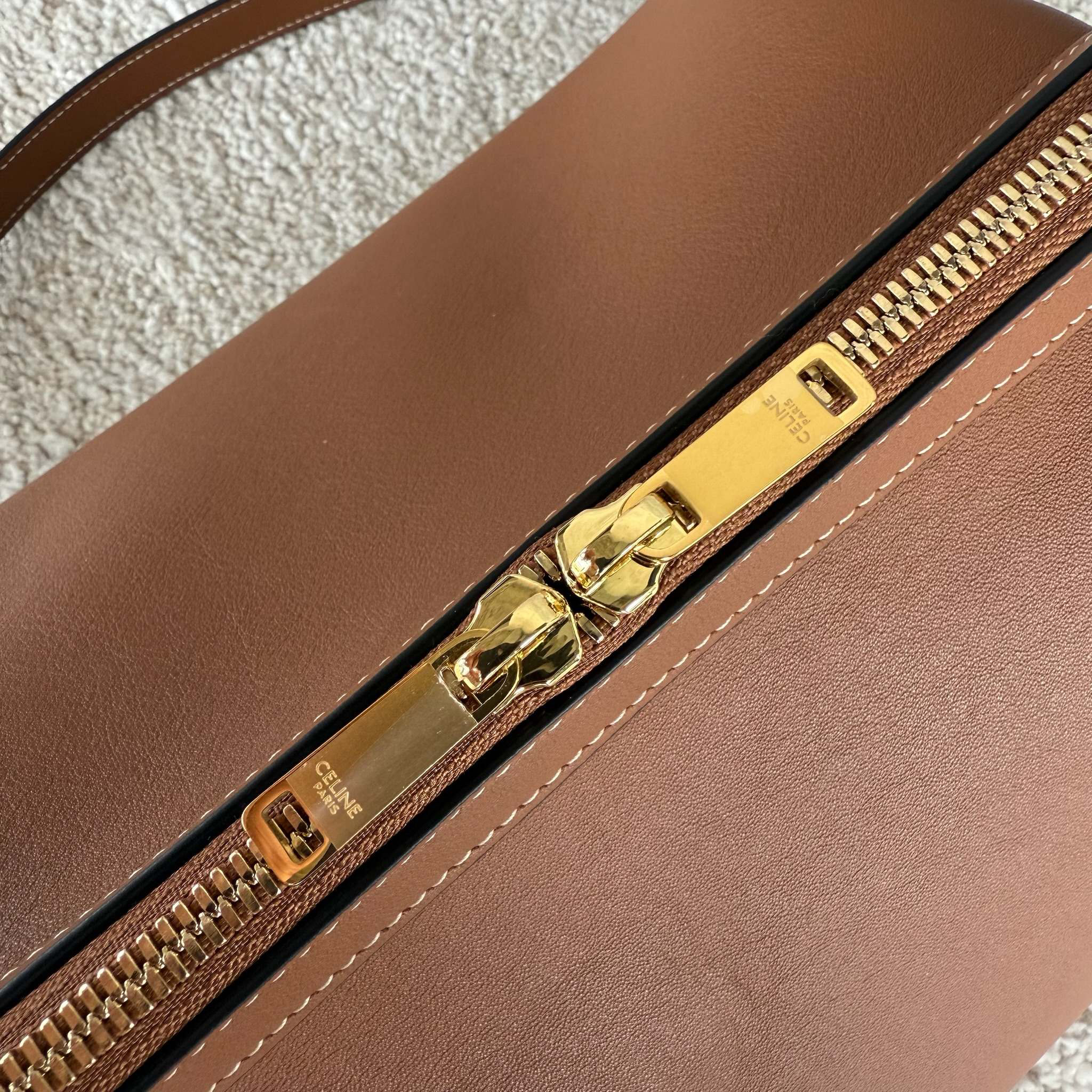 DOCTOR UCH Leather Crossbody Bag - Image 6