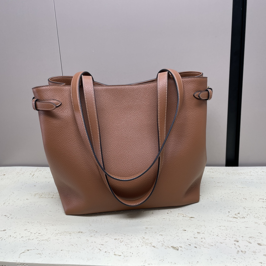 Cabas Anaïs Grainy Leather Handbag - Image 6