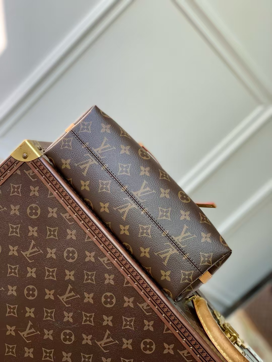 Louis Vuitton CarryAll BB Monogram Handbag - Image 7