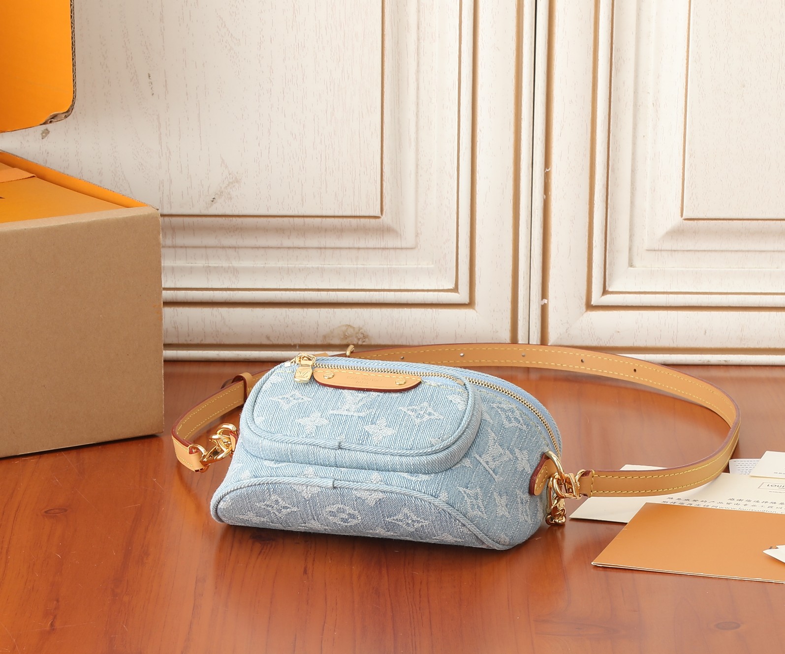 Louis Vuitton Mini Bumbag M83353 - Image 7