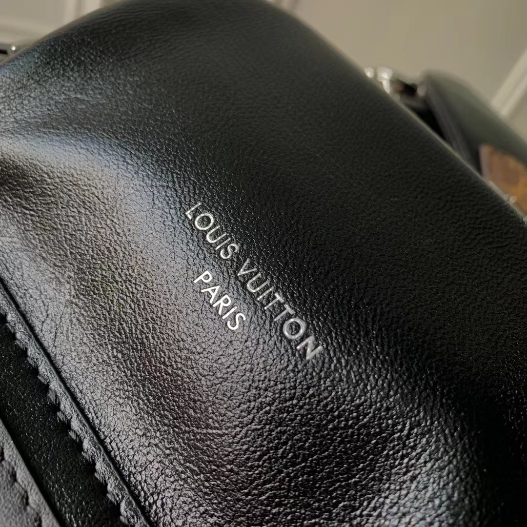 Louis Vuitton Montsouris Small Backpack - Image 7