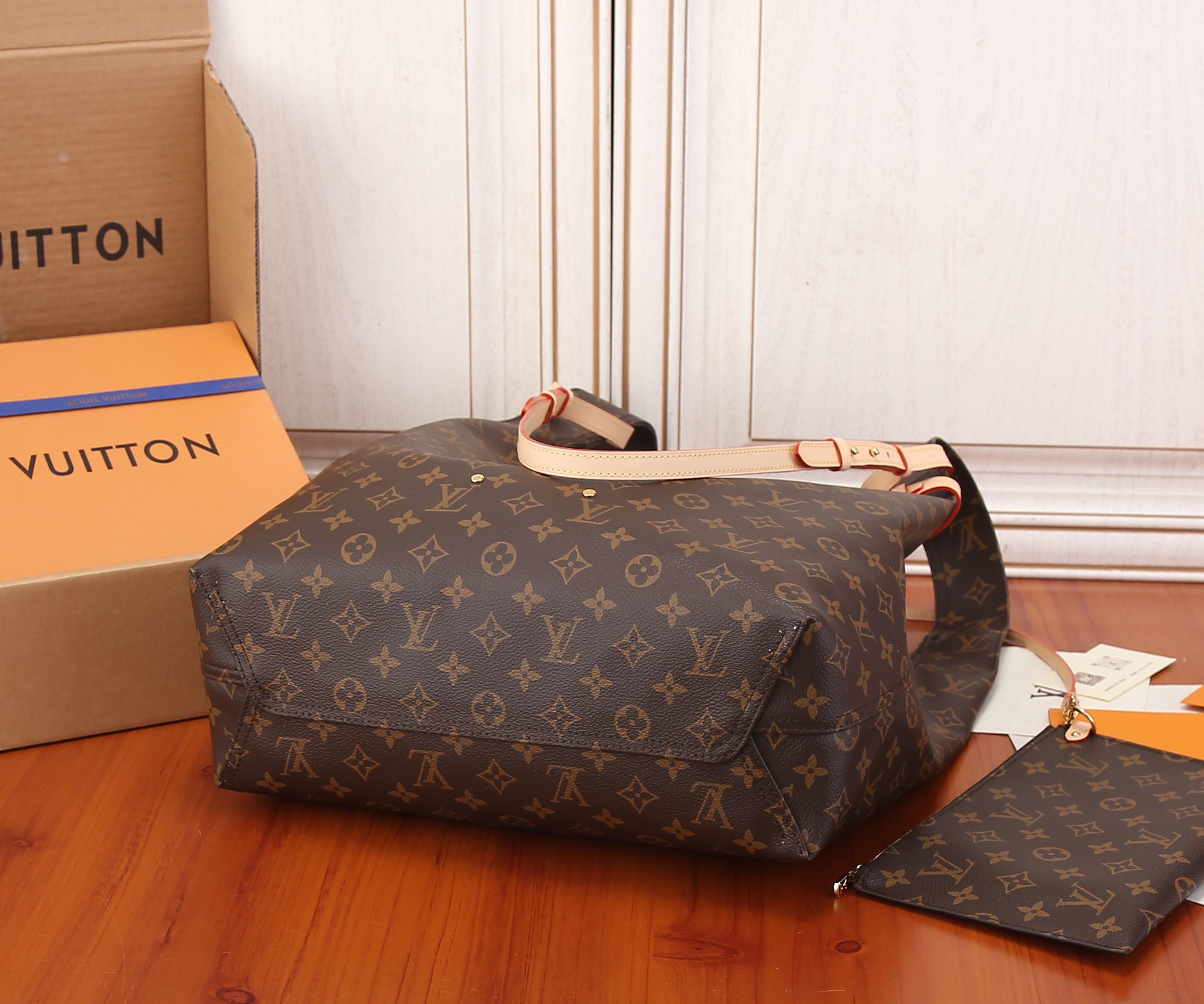 Louis Vuitton Atlantis Large Monogram Canvas Tote Bag M46817 - Image 7