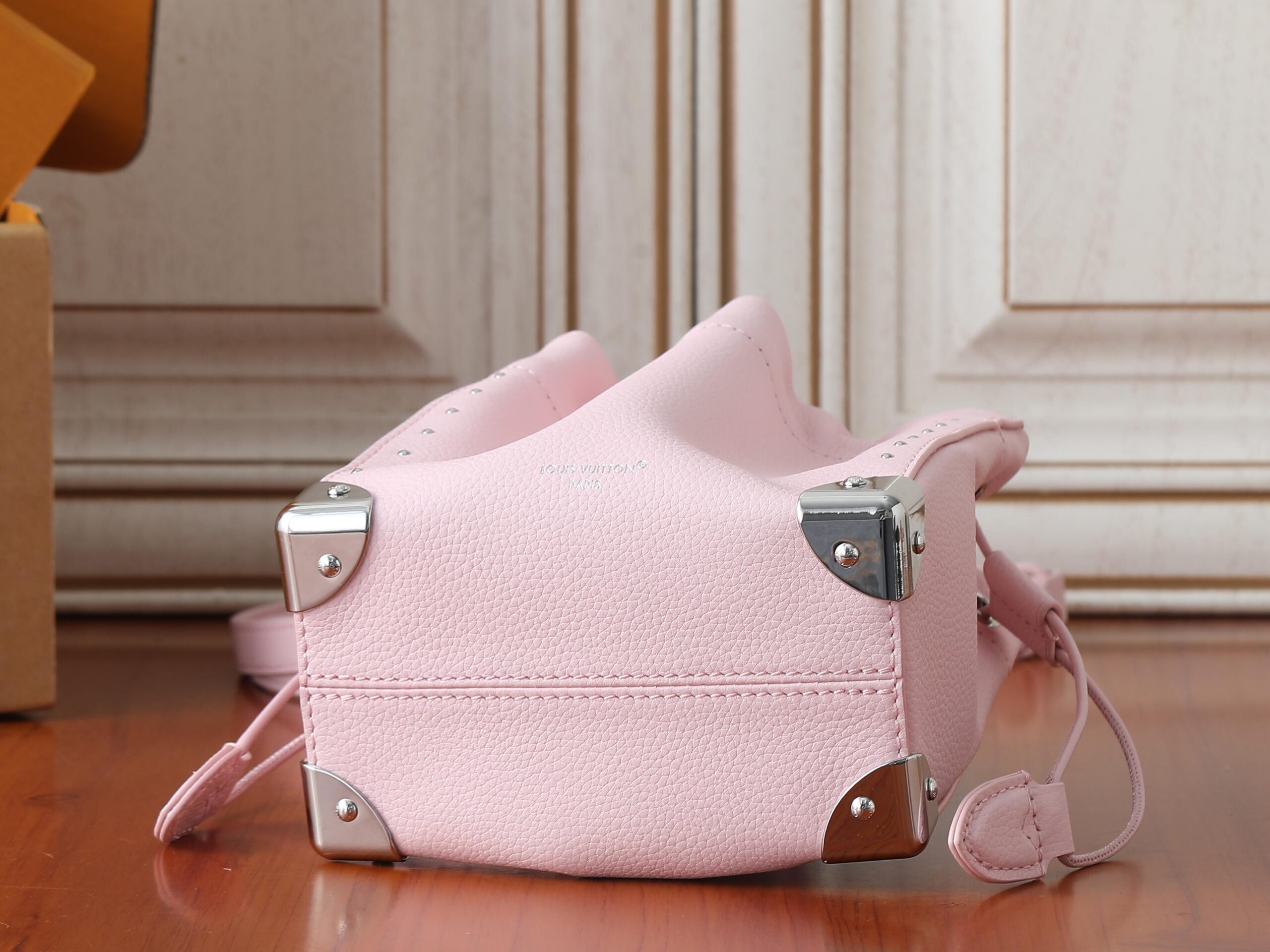 Nano Noé Trunk Bag - Image 7