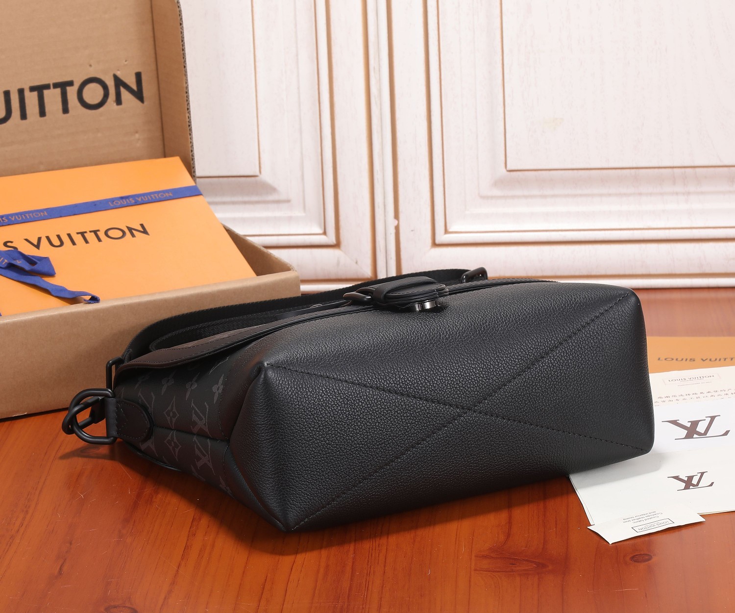 Louis Vuitton Saumur Crossbody Bag in Monogram Eclipse Canvas - Image 7