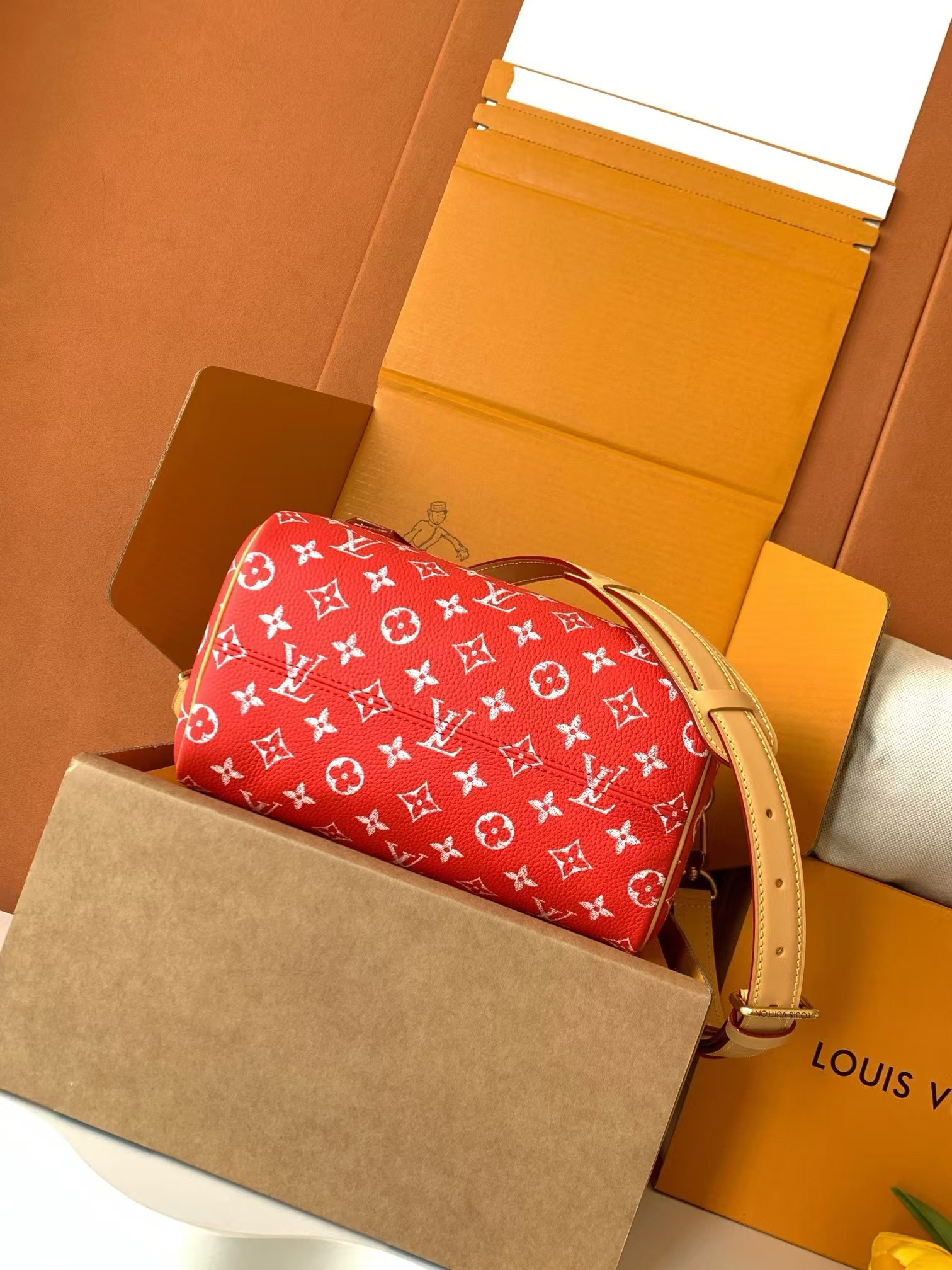 Louis Vuitton Speedy Bandouliere 25 Monogram Leather Bag - Image 7