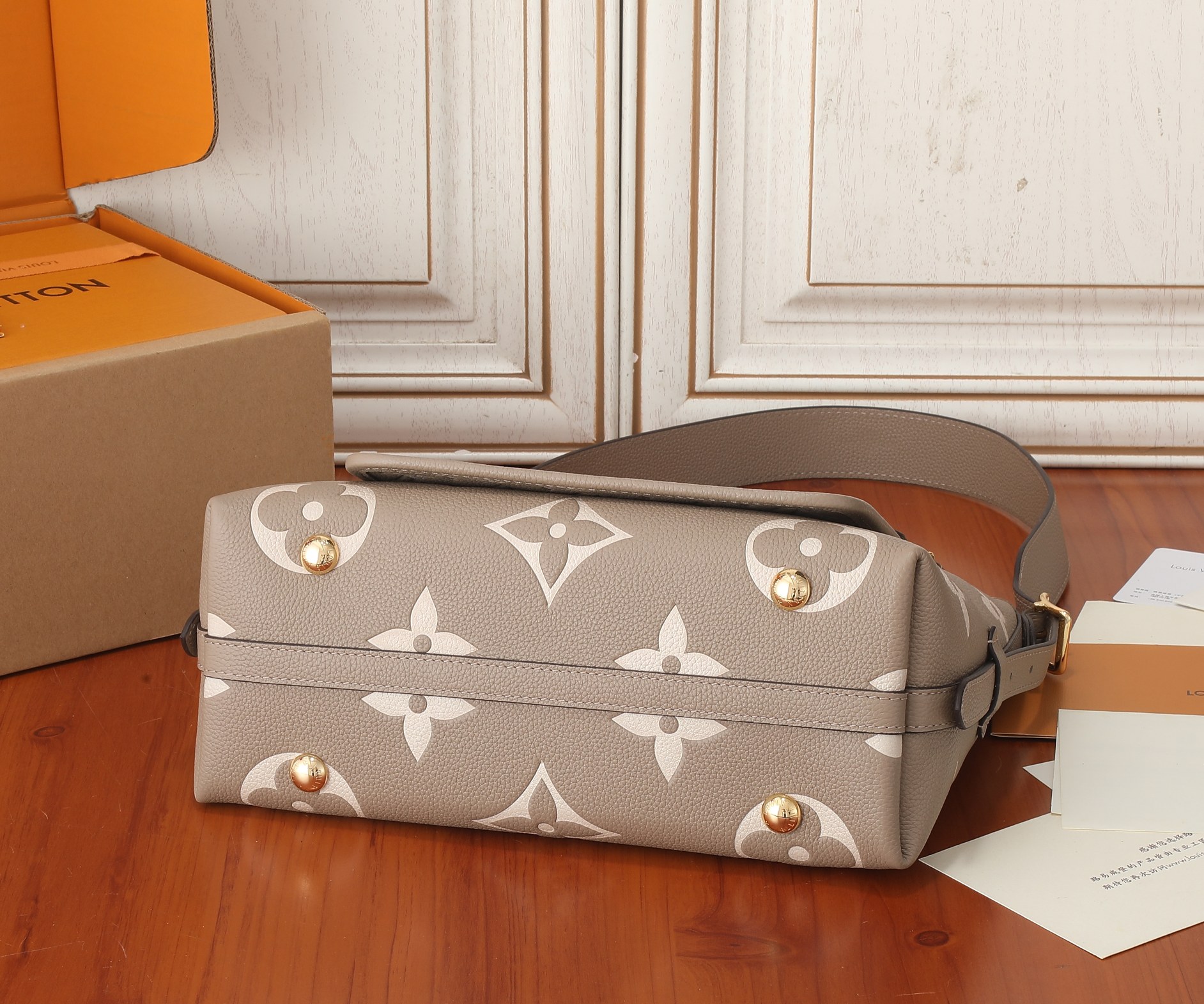 Louis Vuitton CarryAll PM Monogram Empreinte Leather Handbag - Image 7