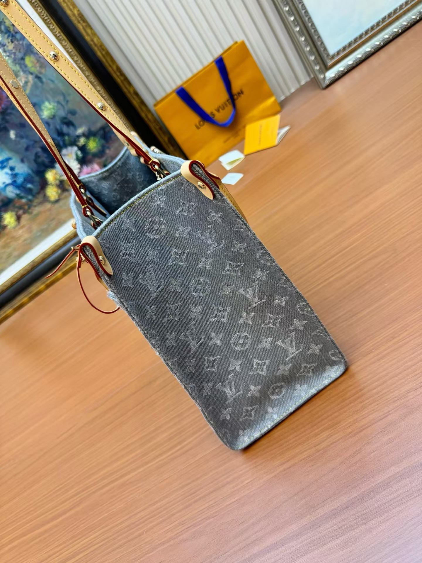 Louis Vuitton OnTheGo MM Tote Bag in Monogram Denim - Image 7