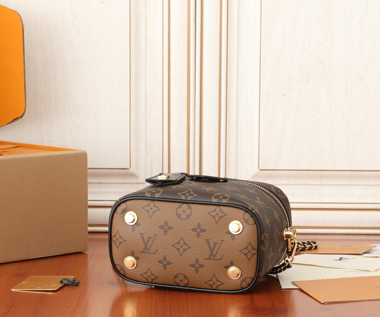 Louis Vuitton Vanity Chain Pouch M47128 - Image 7