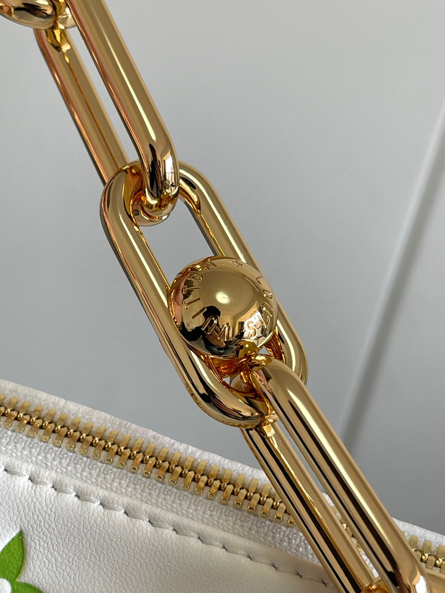 Louis Vuitton Coussin Small Shoulder Bag M13233 - Image 7