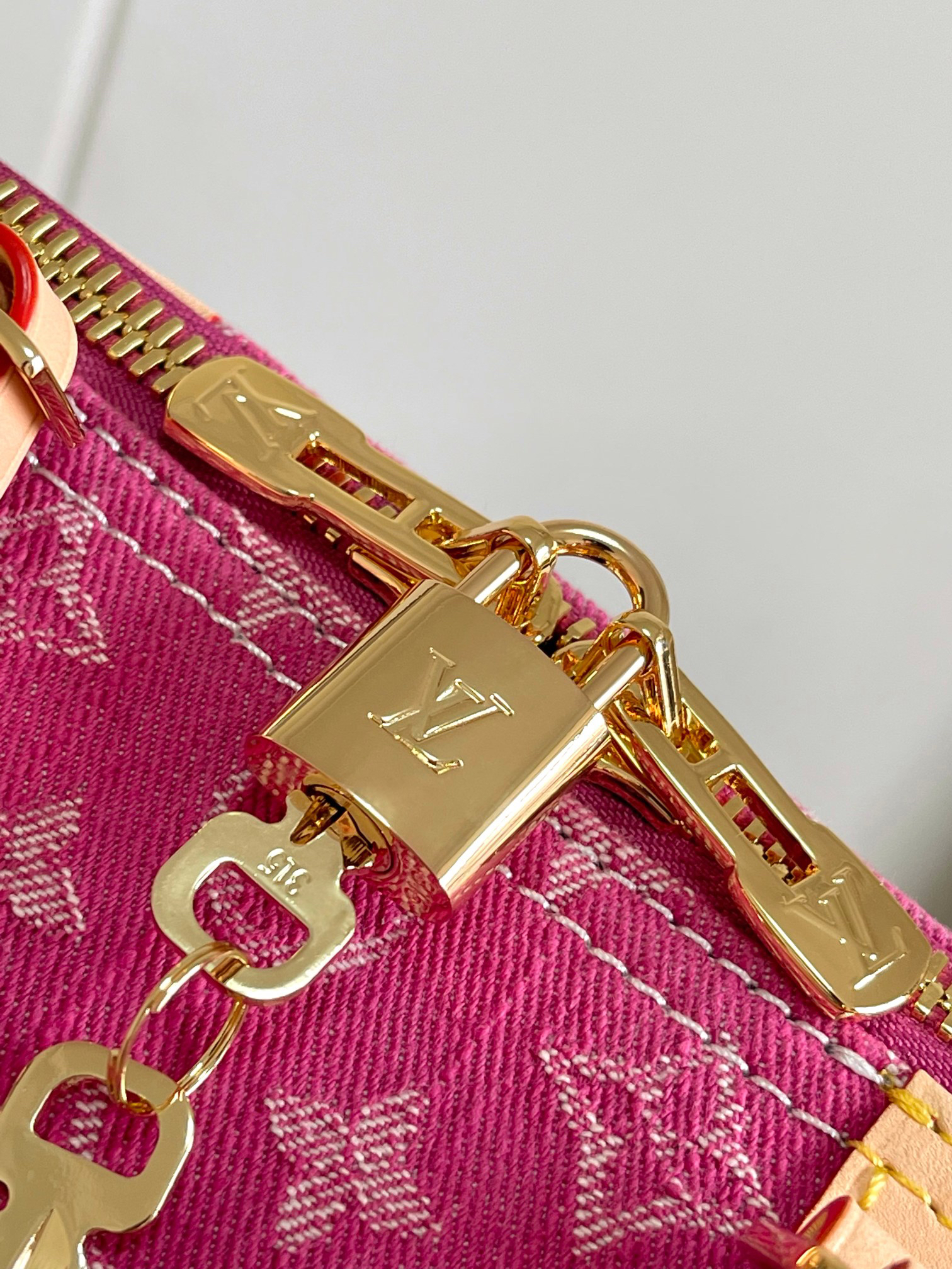 Louis Vuitton Keepall Bandouliere 45 Monogram Denim Travel Bag - Image 7