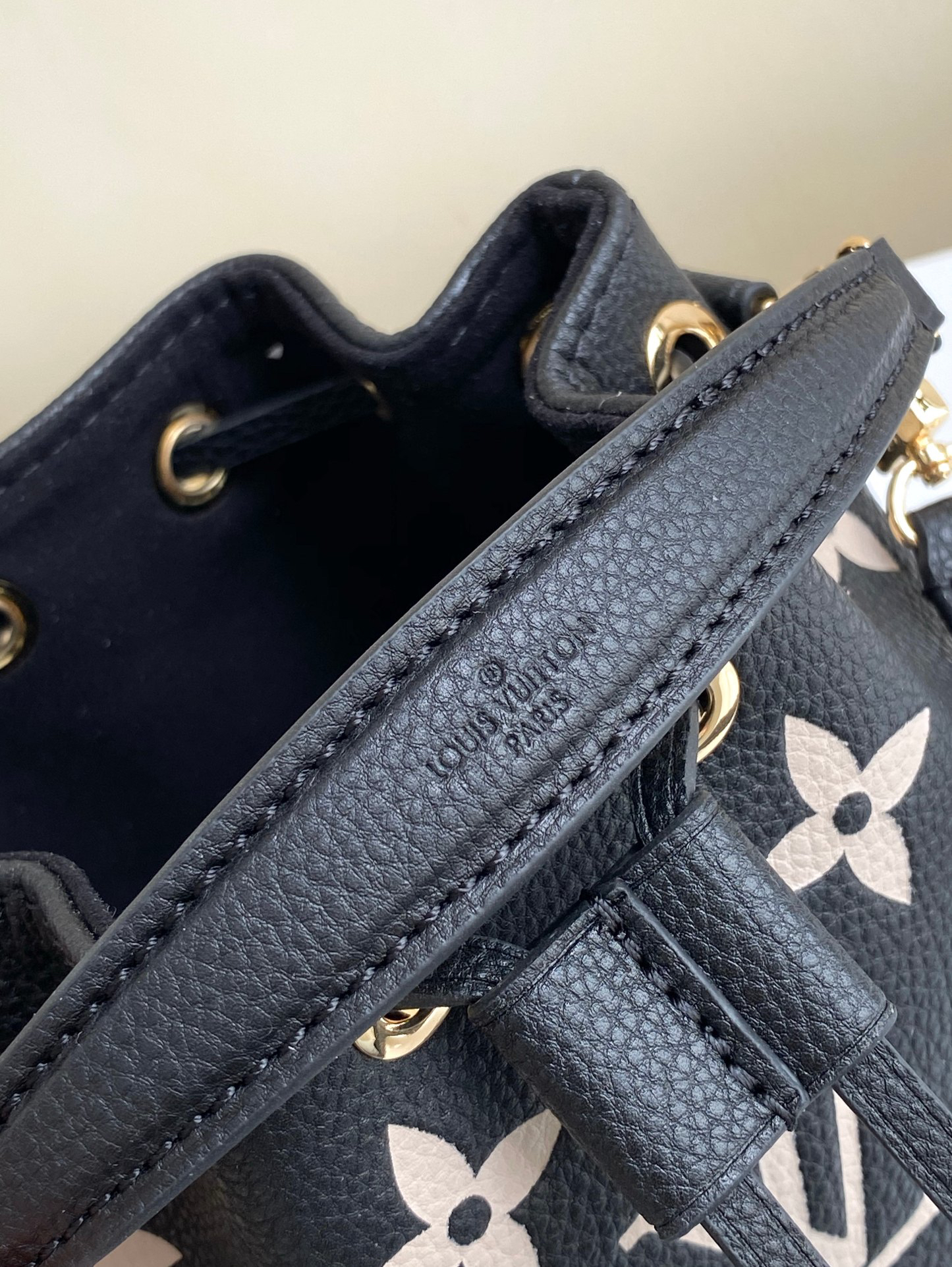 Louis Vuitton Nano Noe Bucket Bag M81626 - Image 7