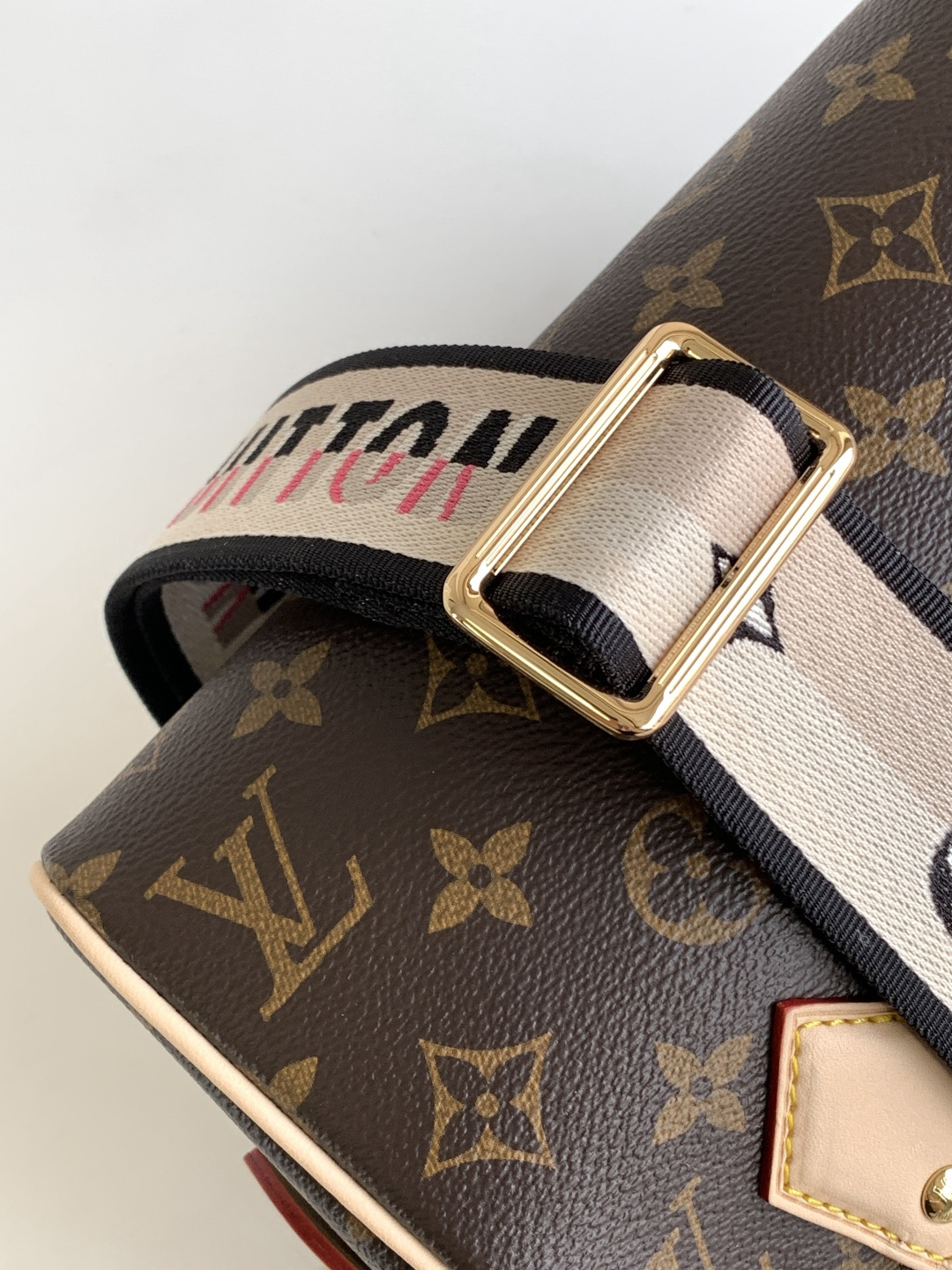 Louis Vuitton Speedy Bandouliere 30 Monogram Canvas Bag - Image 7