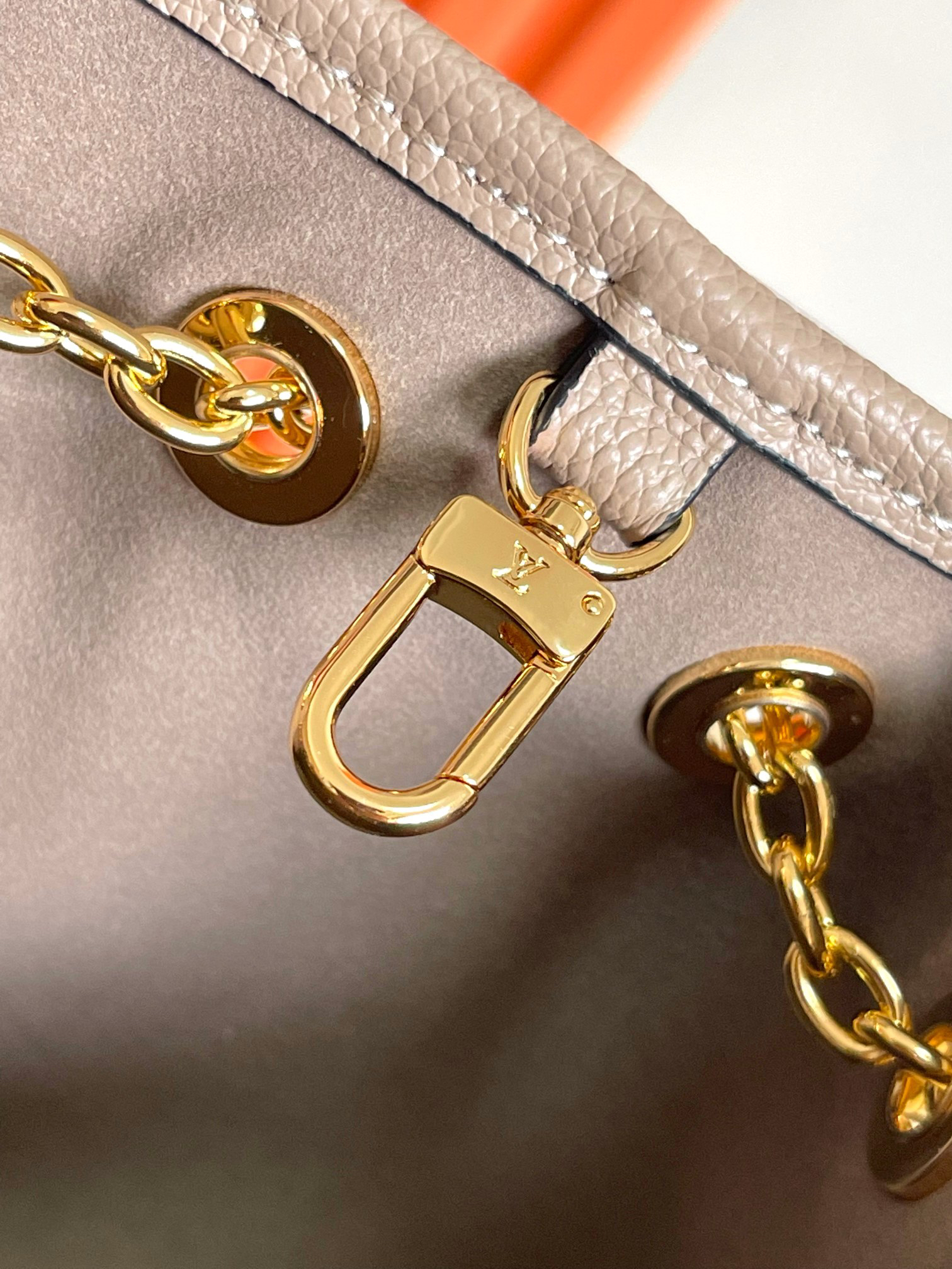 LV Bundle Monogram Empreinte Leather Handbag - Image 7