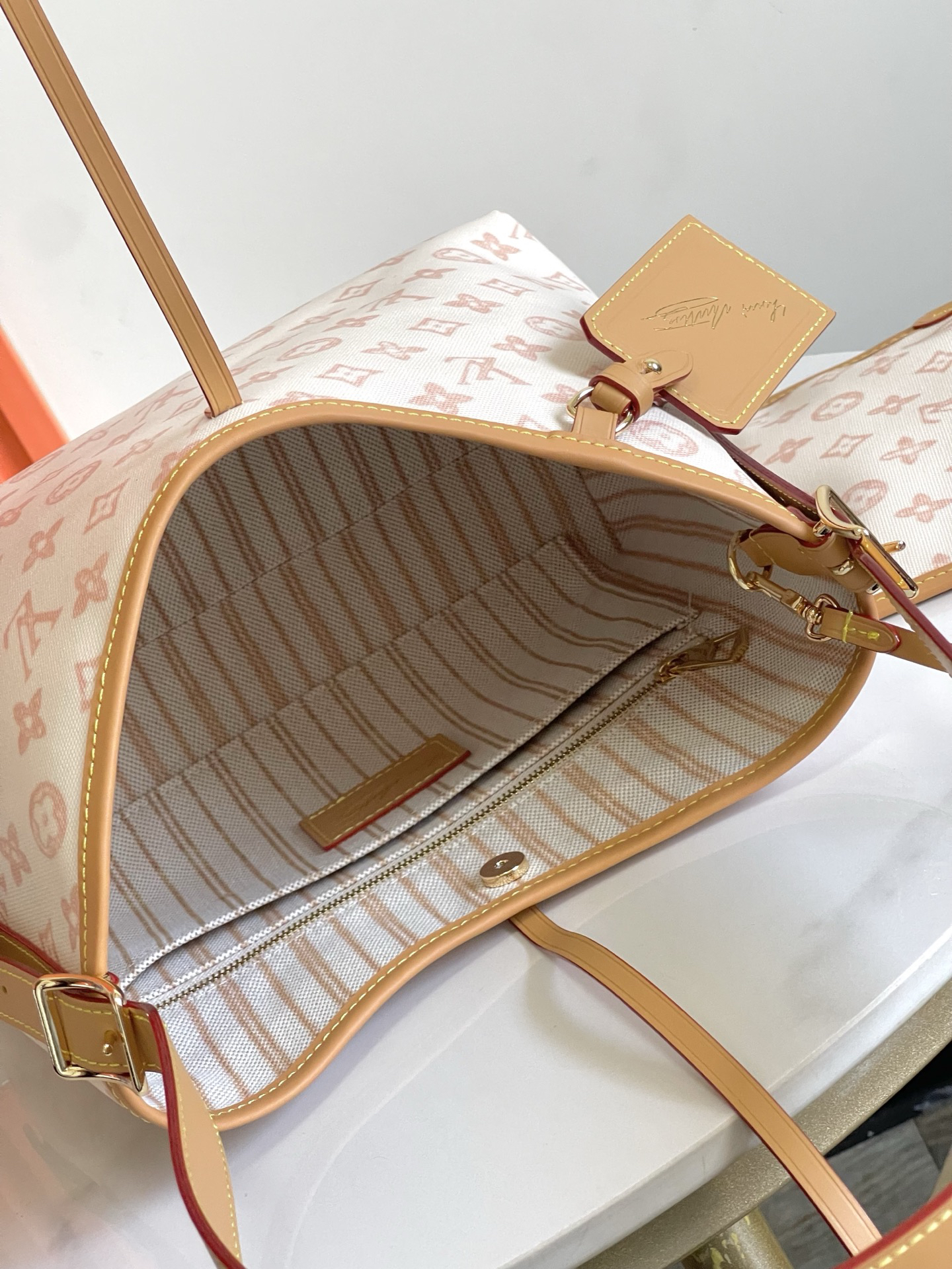 Louis Vuitton CarryAll Small Monogram Canvas Shoulder Bag - Image 7