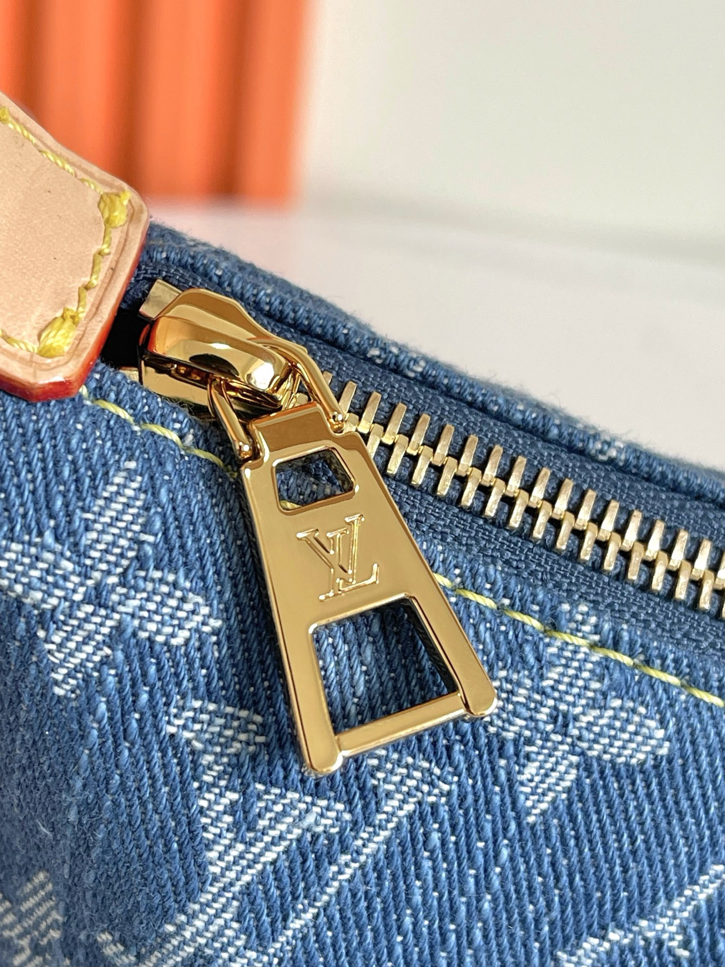 Louis Vuitton Mini Moon M82949 Crescent Shoulder Bag - Image 7