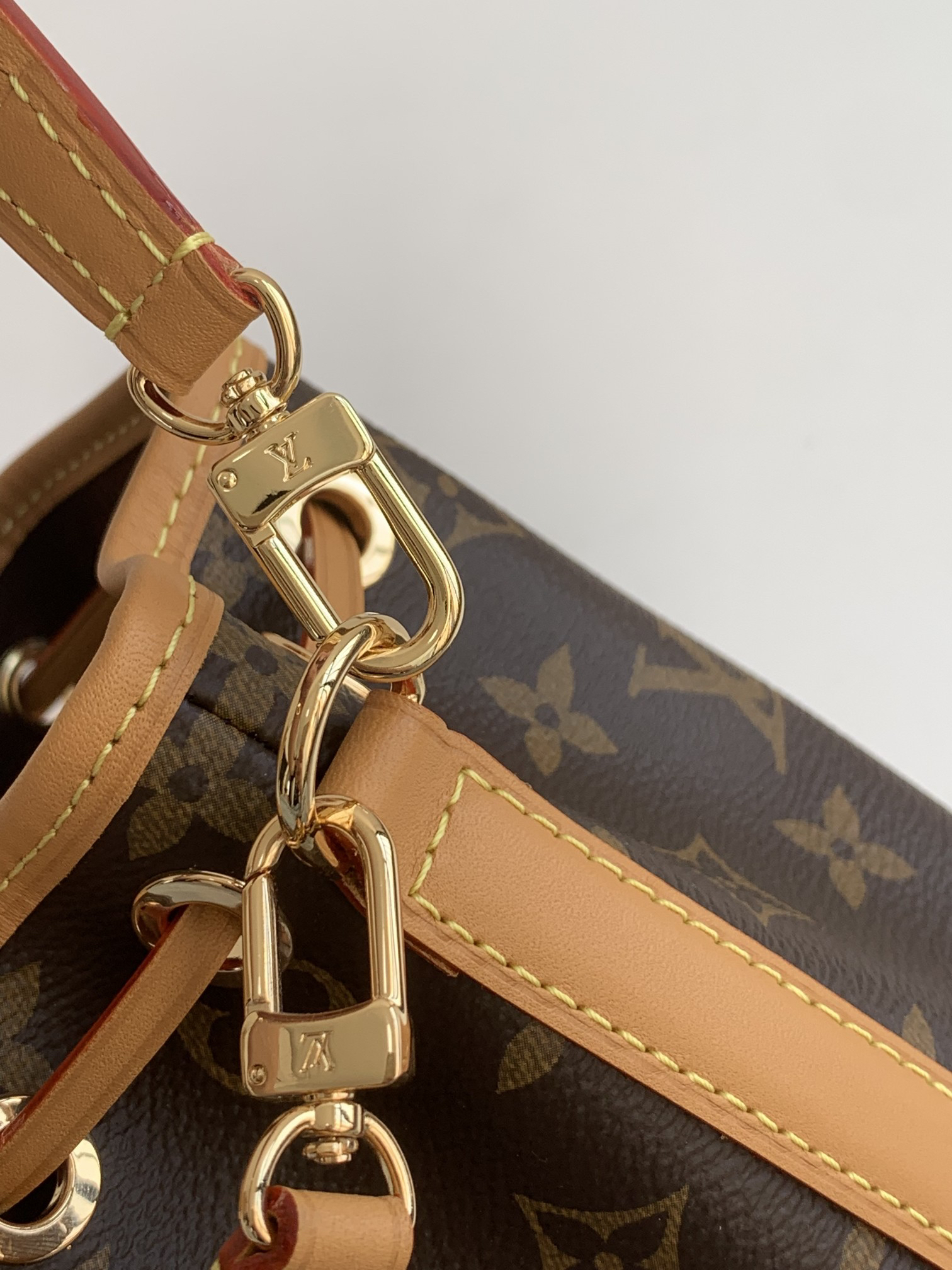 Louis Vuitton Nano Noé Monogram Bucket Bag - Image 7