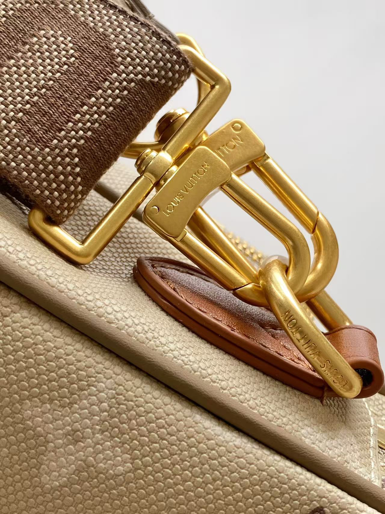 Louis Vuitton Monogram Heritage Crossbody Bag - Image 7