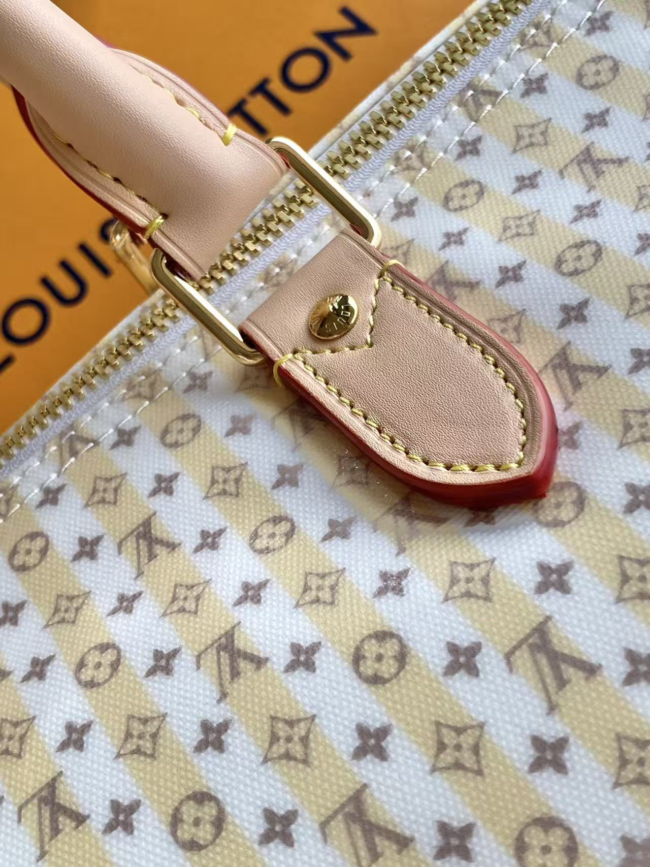 Louis Vuitton Keepall Bandouliere 45 Travel Bag in LV Stamp Canvas - Image 7