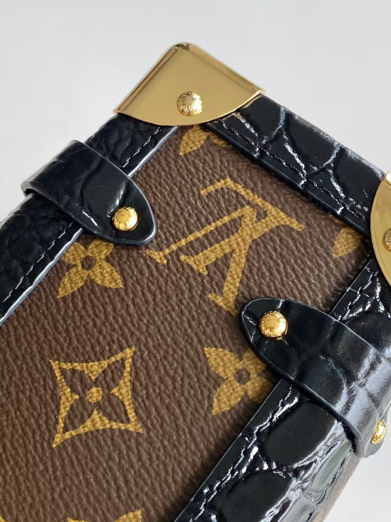 Louis Vuitton Flight Mode Getaway Side Trunk Medium Handbag - Image 7