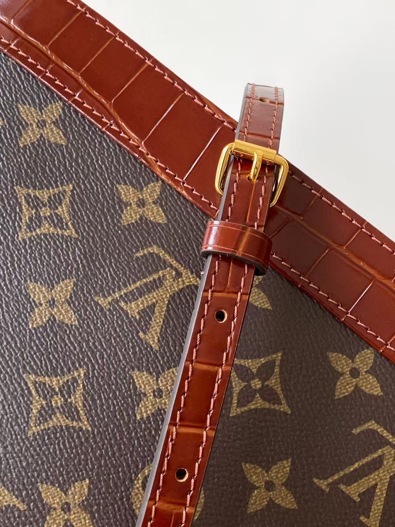 Louis Vuitton Alma BB Trunk Series Handbag - Image 7