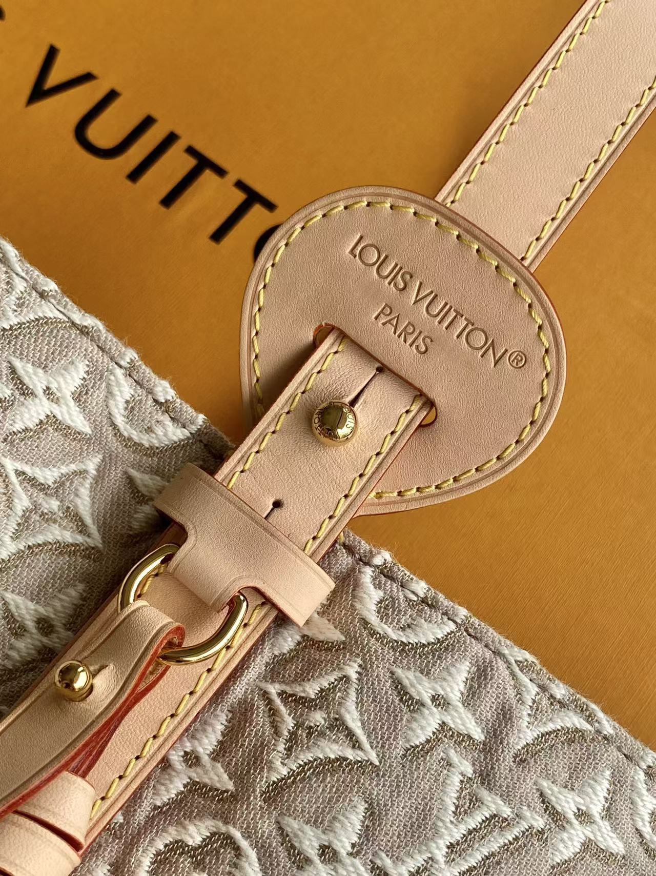 Louis Vuitton All In BB Handbag - Image 7