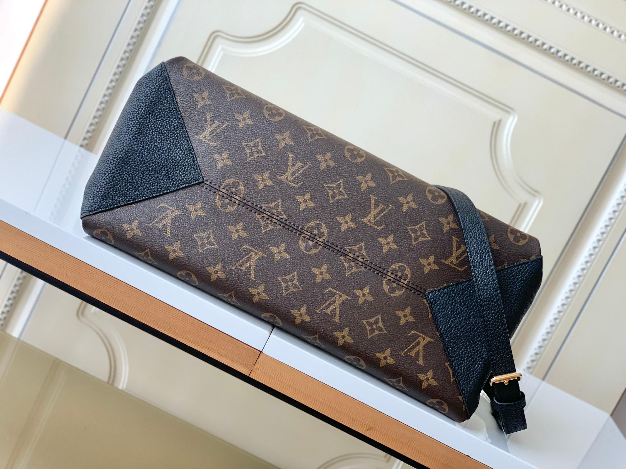 Louis Vuitton Opera Handbag M46508 - Image 7