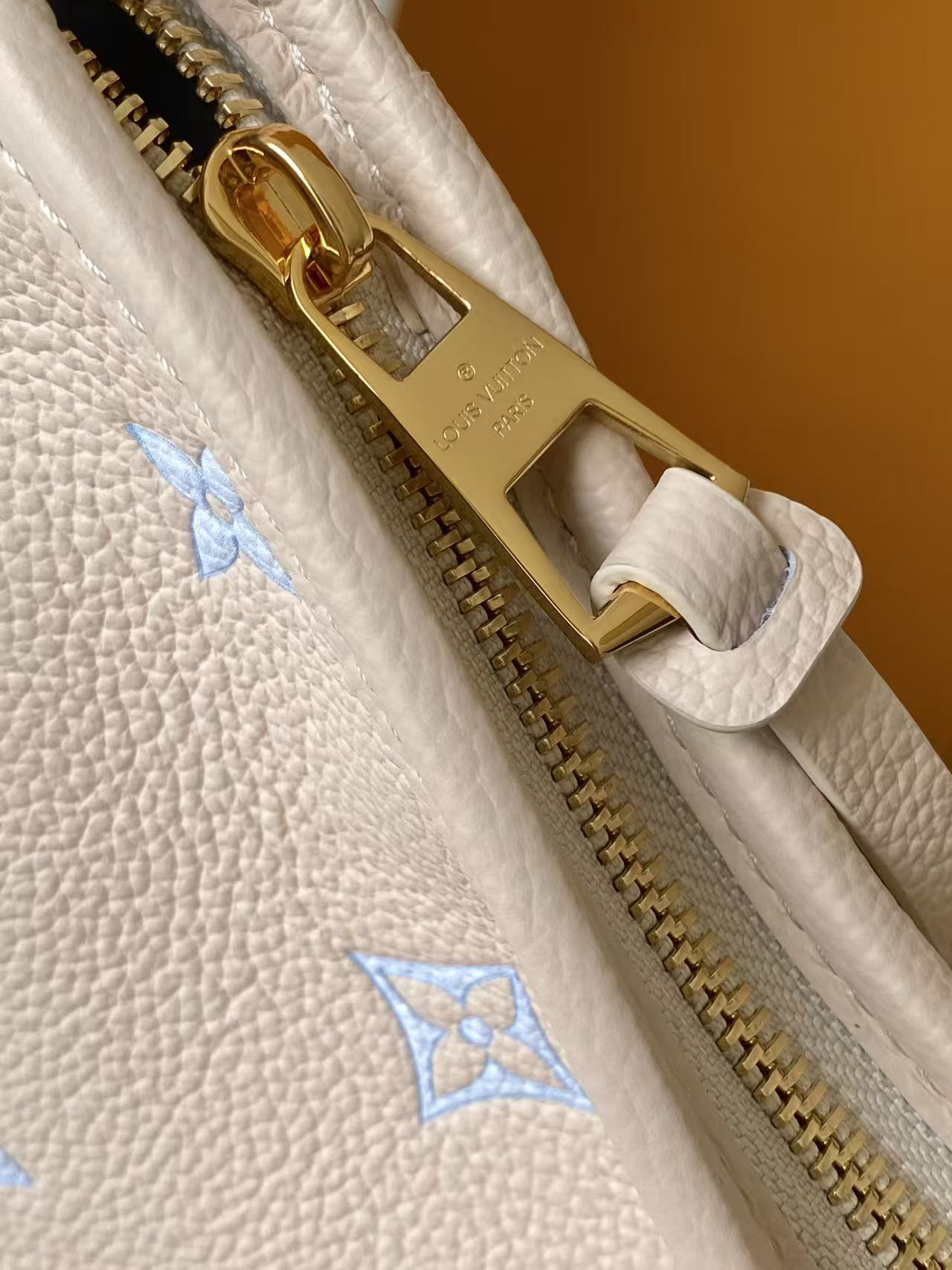 Louis Vuitton CarryAll Small Shoulder Bag in Monogram Empreinte Leather - Image 7