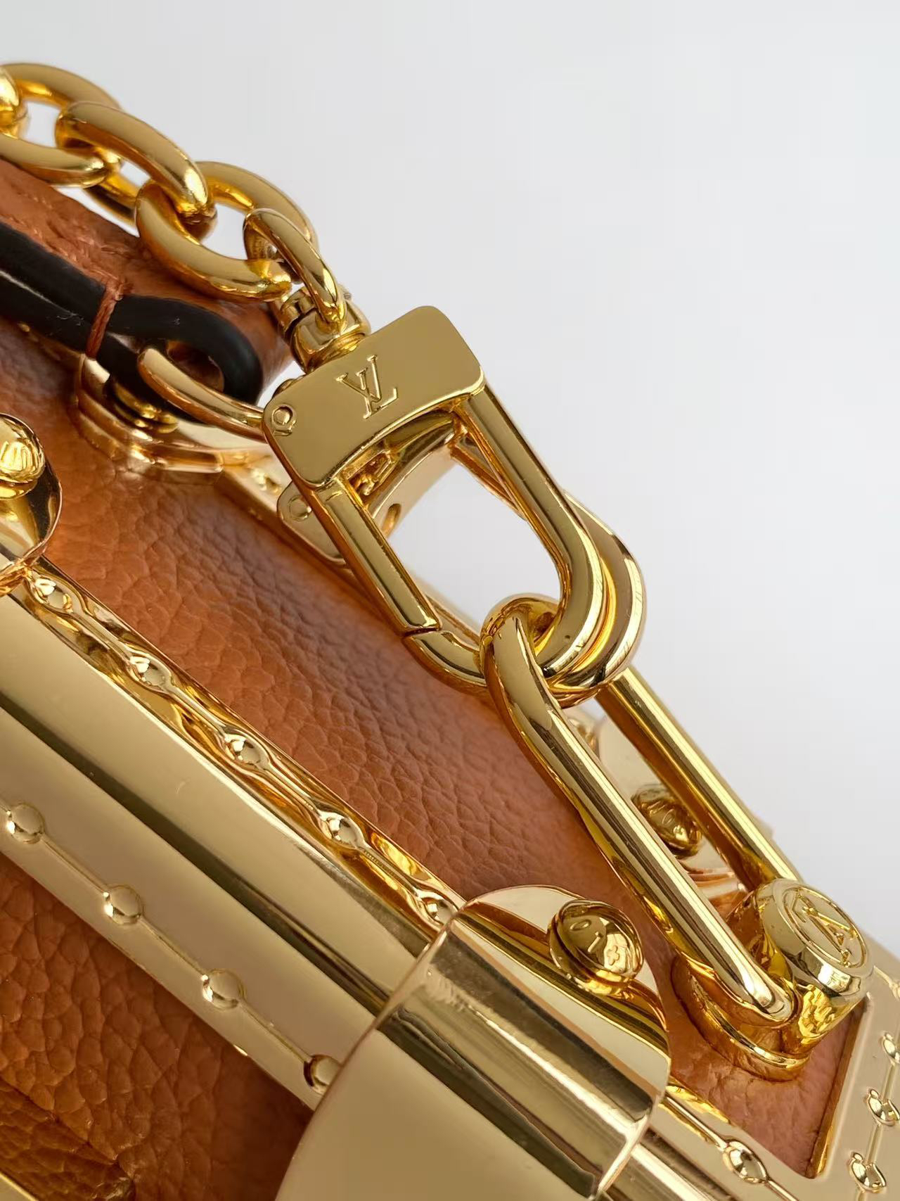 Louis Vuitton Slim Trunk Shoulder Bag - Image 7